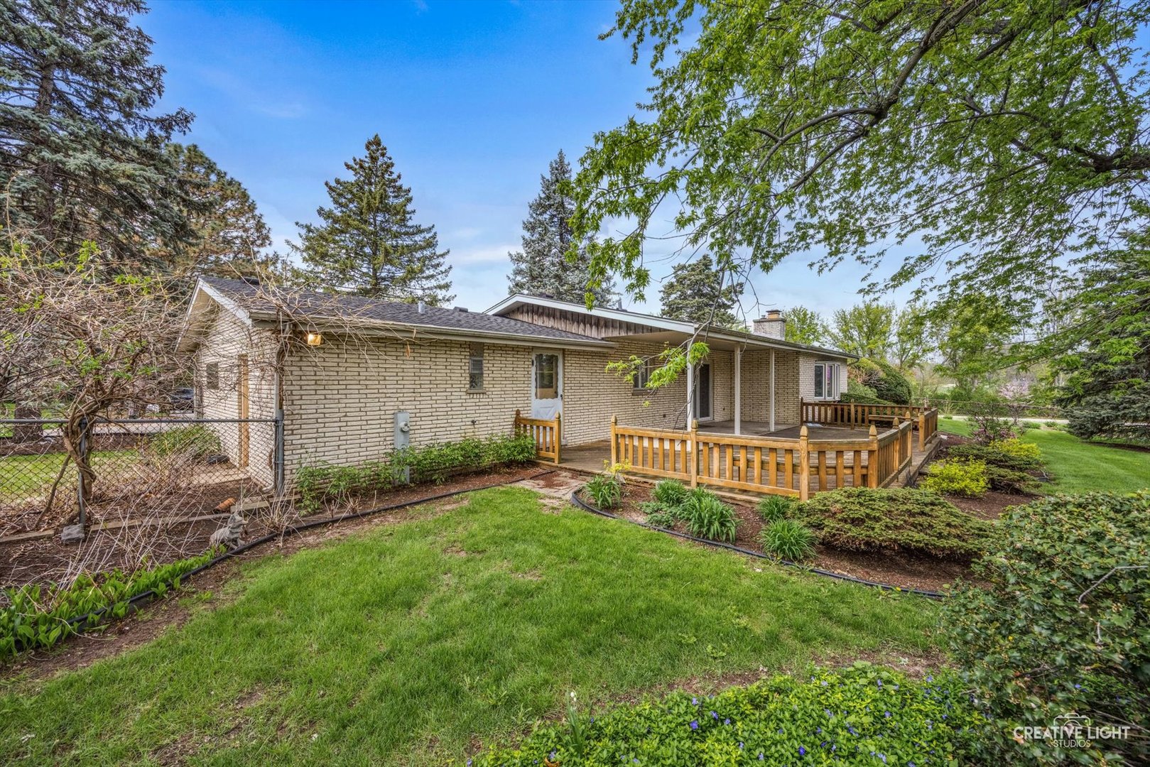 305 S Lambert Road, Glen Ellyn, IL 60137