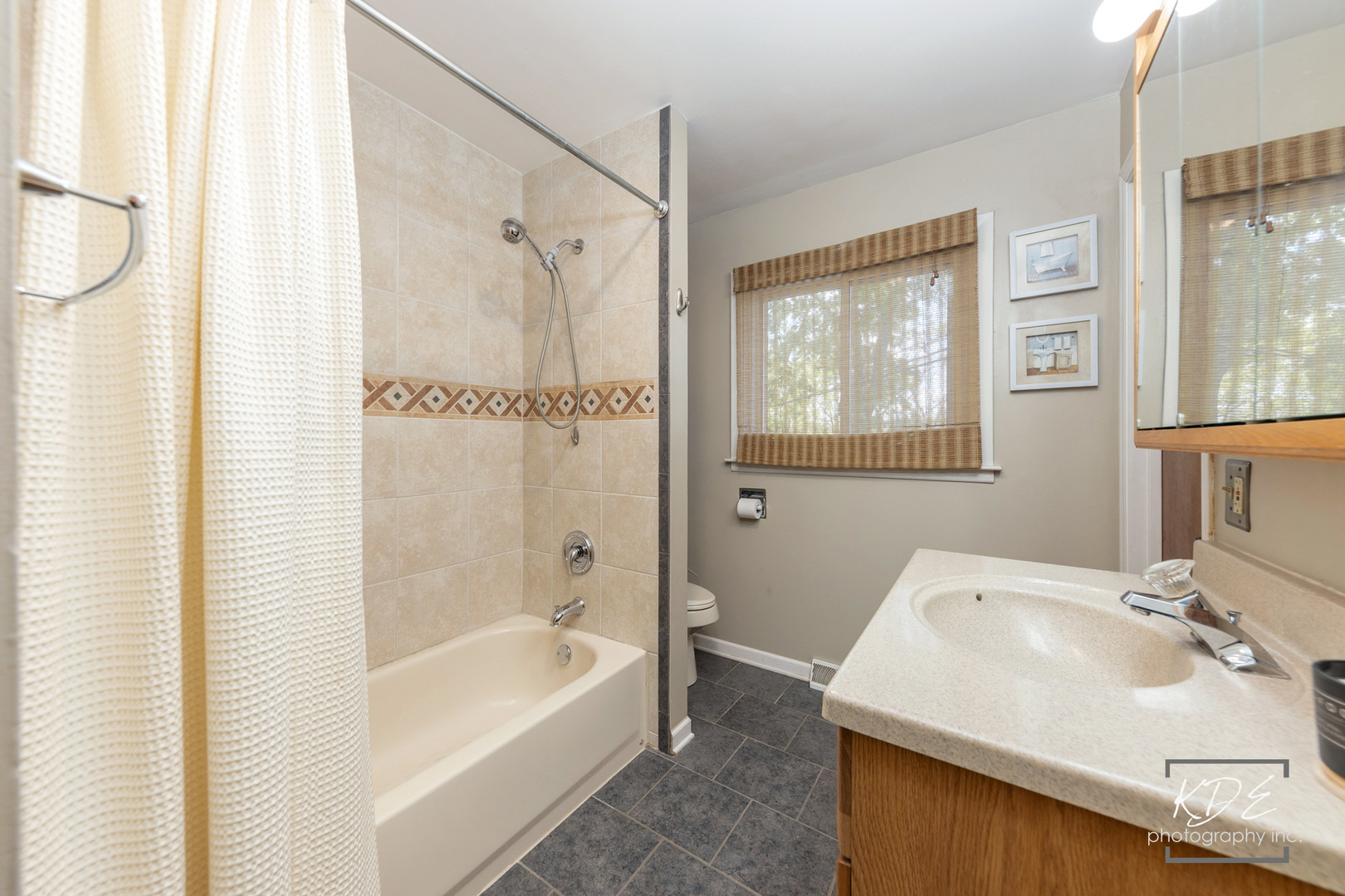 5385 Westview Lane, Lisle, IL 60532