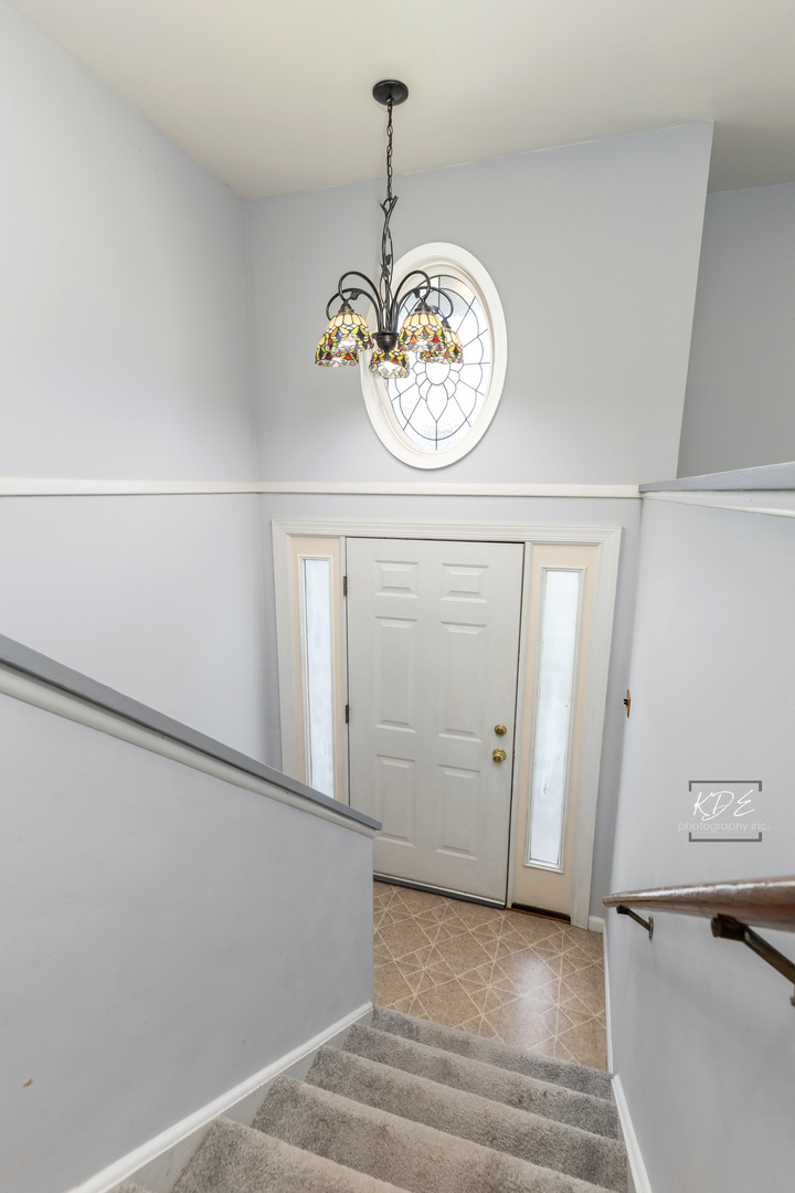 5385 Westview Lane, Lisle, IL 60532