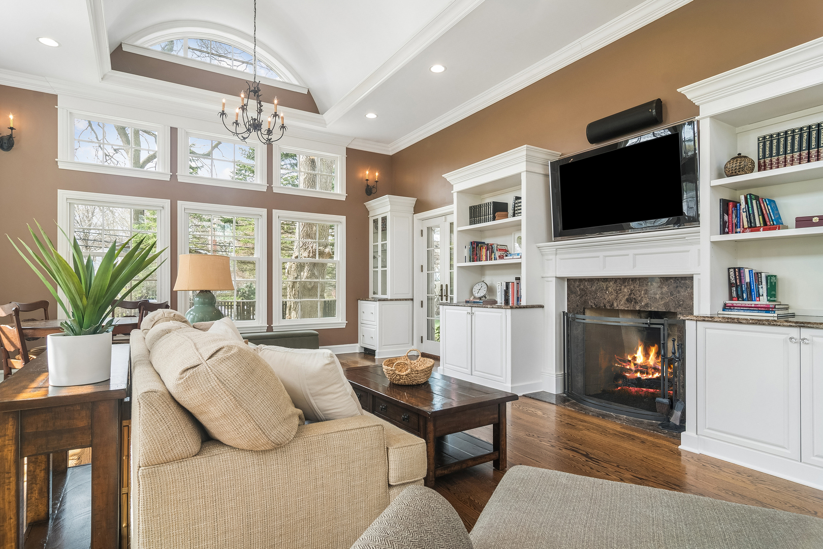 Arlington Heights, IL 60005