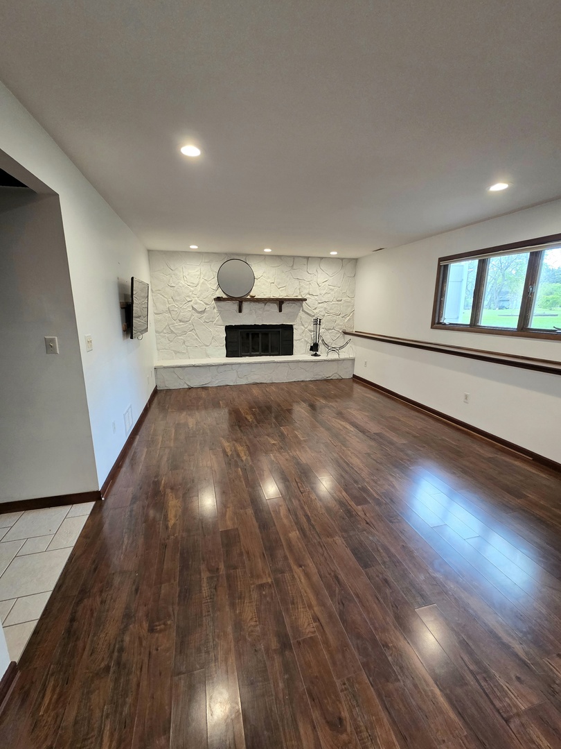 20715 Thomas Drive, Lockport, IL 60441