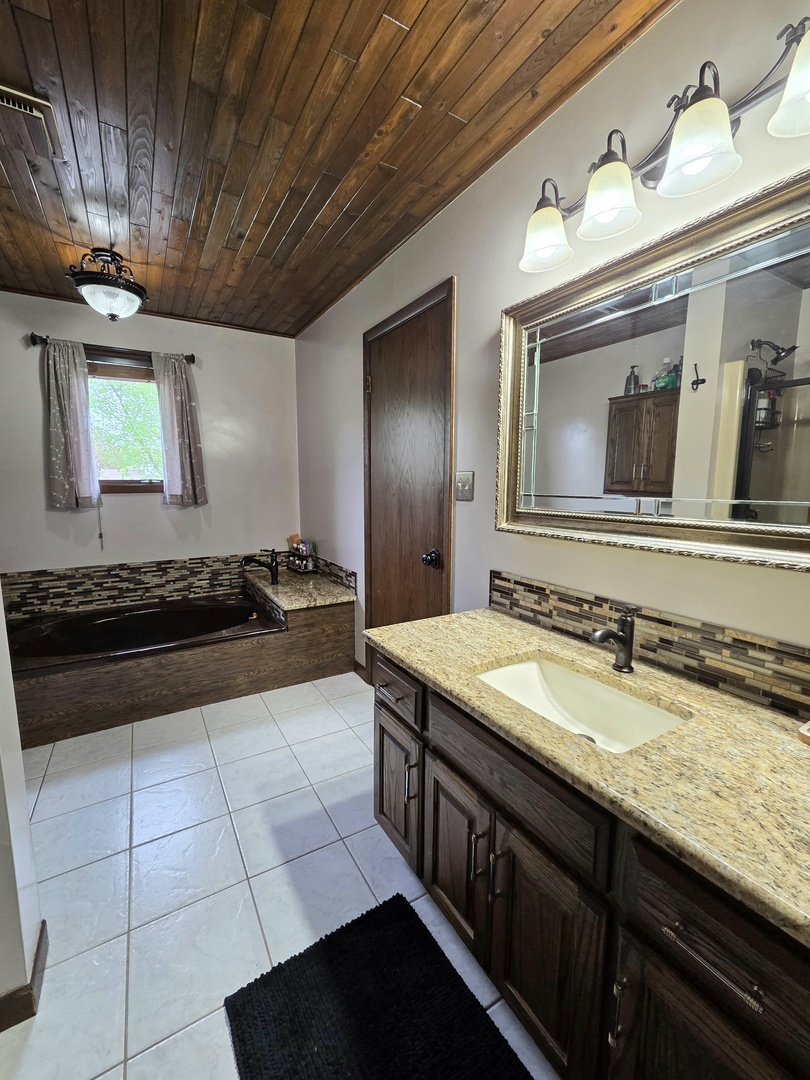 20715 Thomas Drive, Lockport, IL 60441