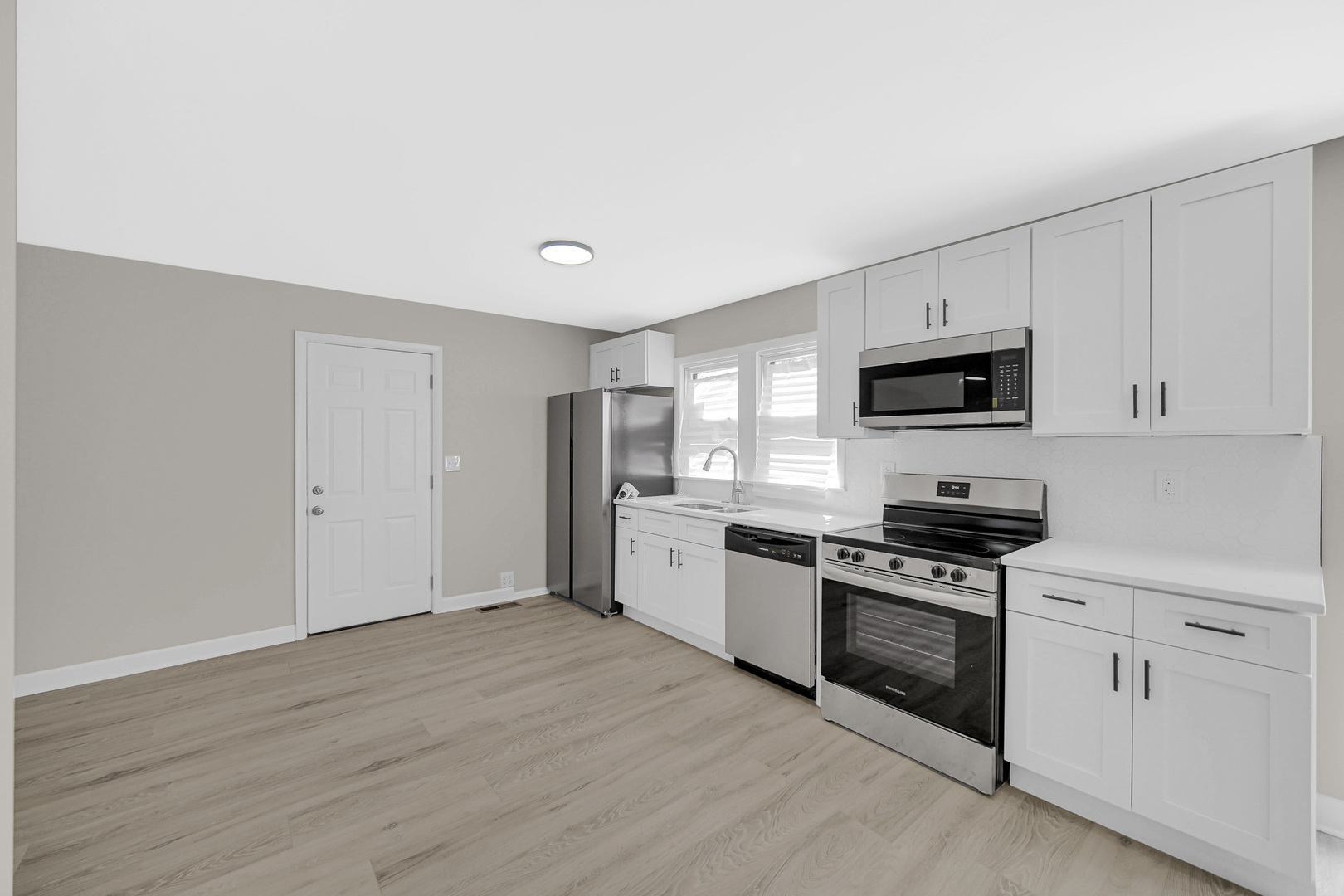 211 Independence Avenue, Joliet, IL 60433