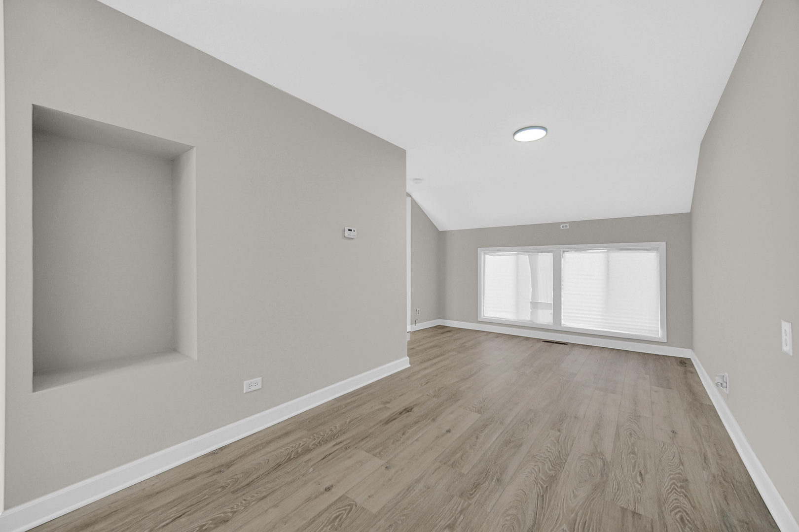 211 Independence Avenue, Joliet, IL 60433