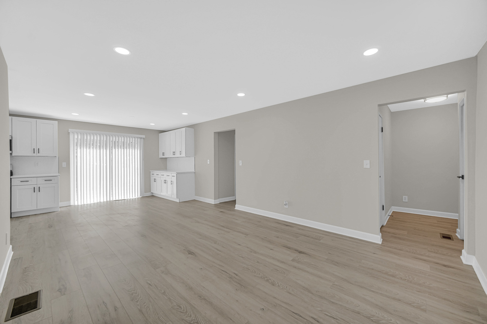 211 Independence Avenue, Joliet, IL 60433