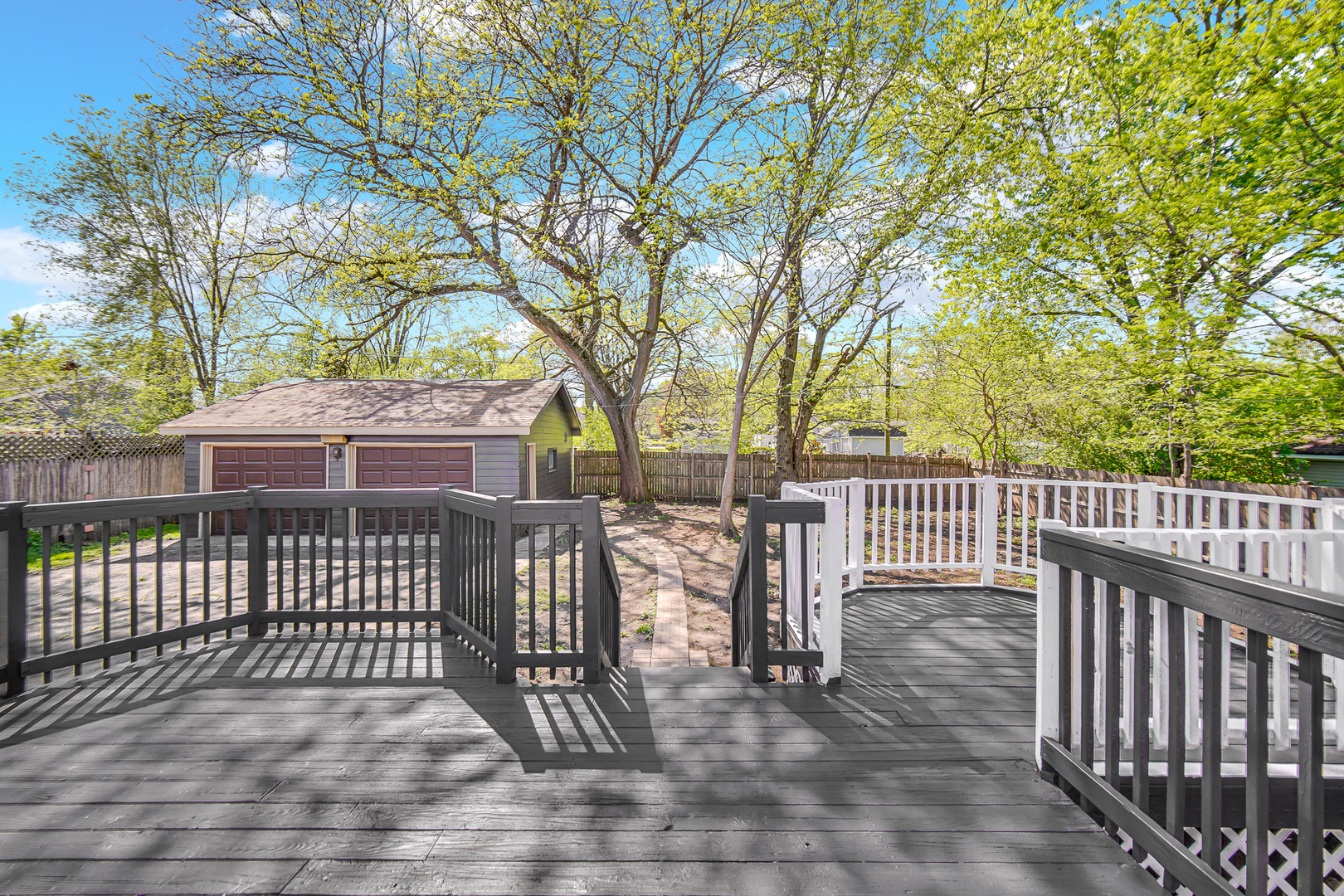 211 Independence Avenue, Joliet, IL 60433