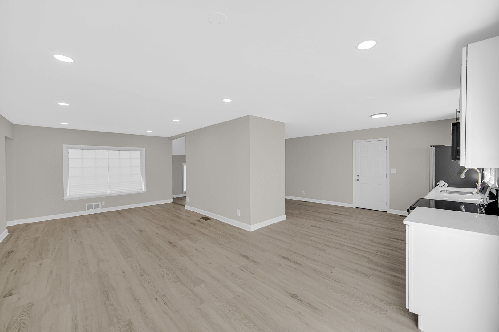 211 Independence Avenue, Joliet, IL 60433