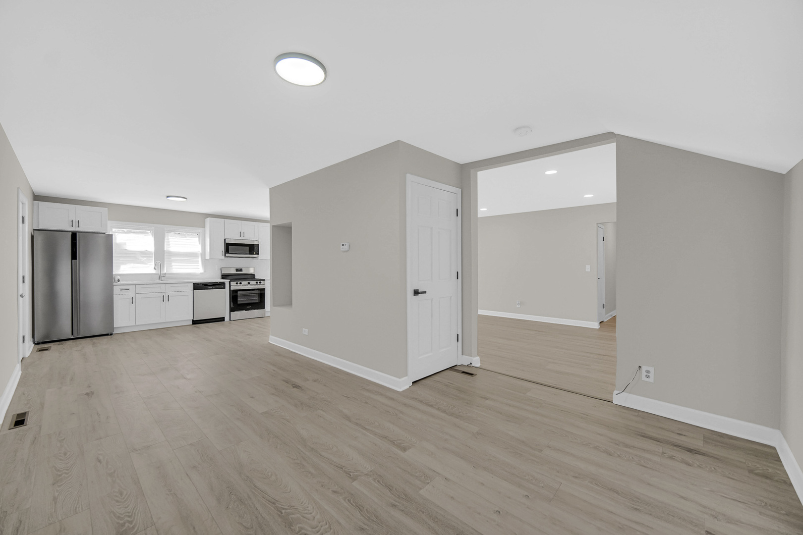 211 Independence Avenue, Joliet, IL 60433