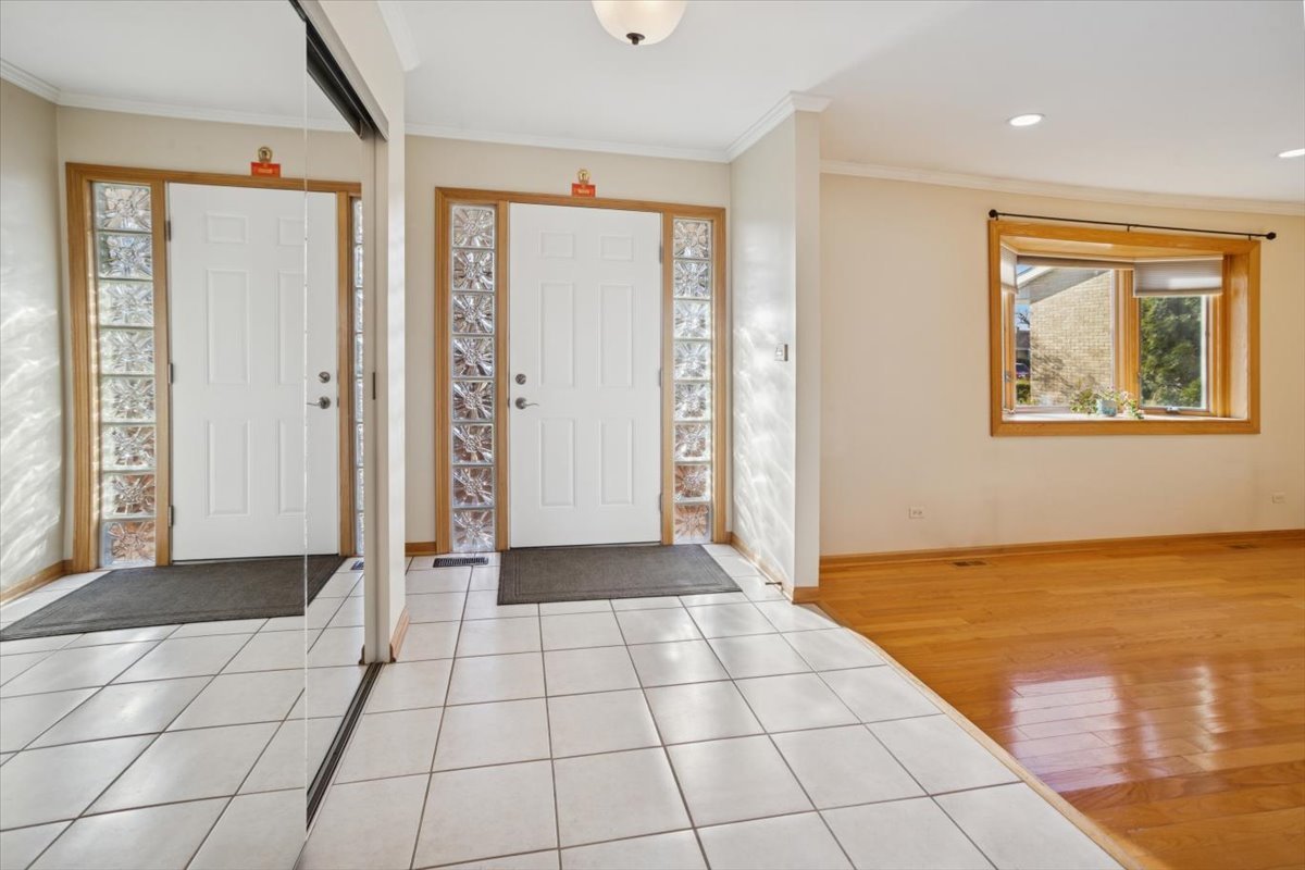 Mount Prospect, IL 60056