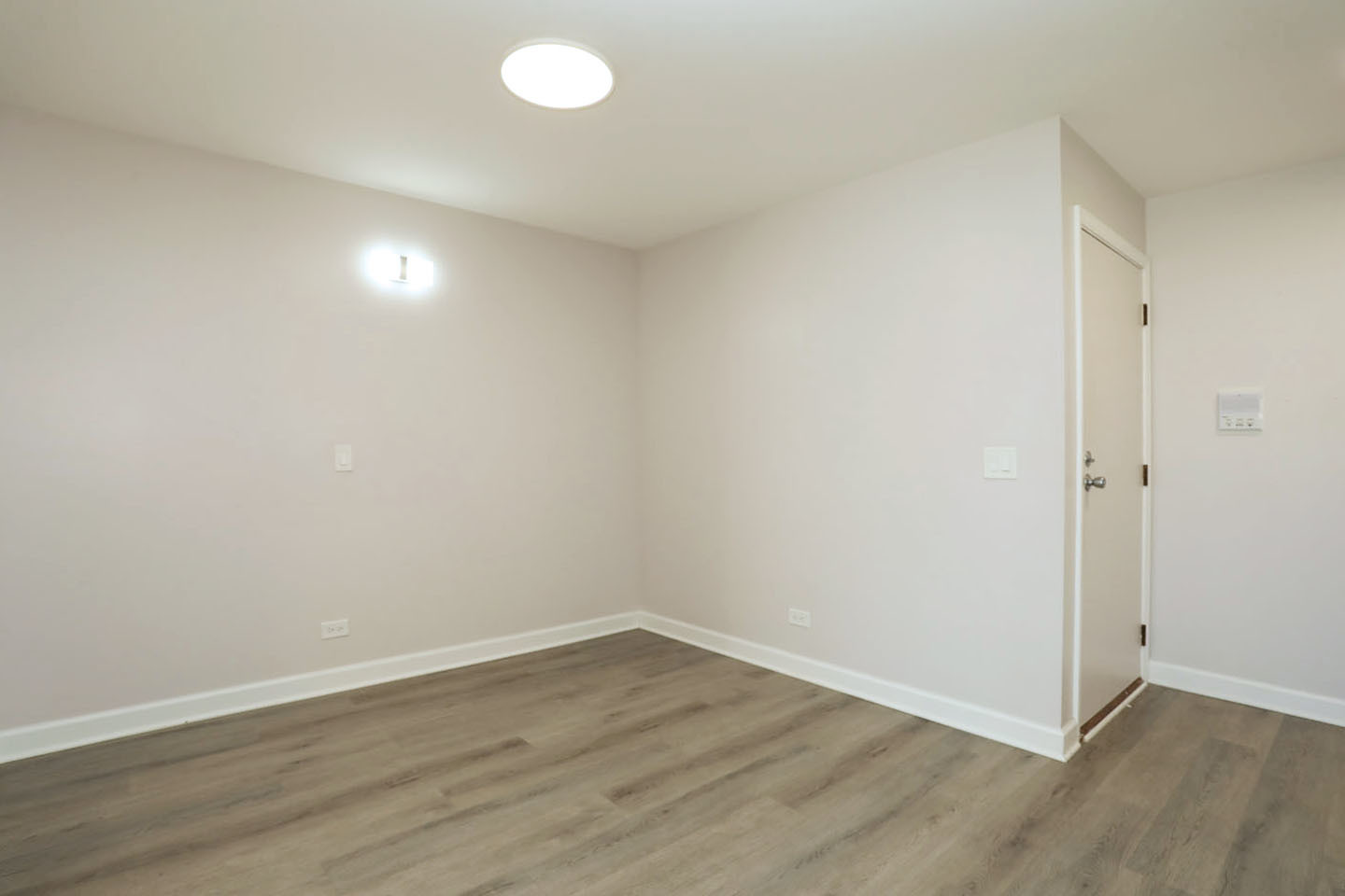 Schaumburg, IL 60193