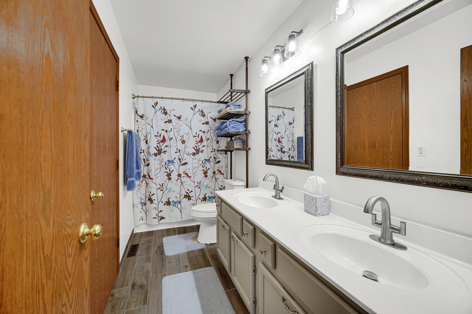 1621 Liberty Street, Hanover Park, IL 60133