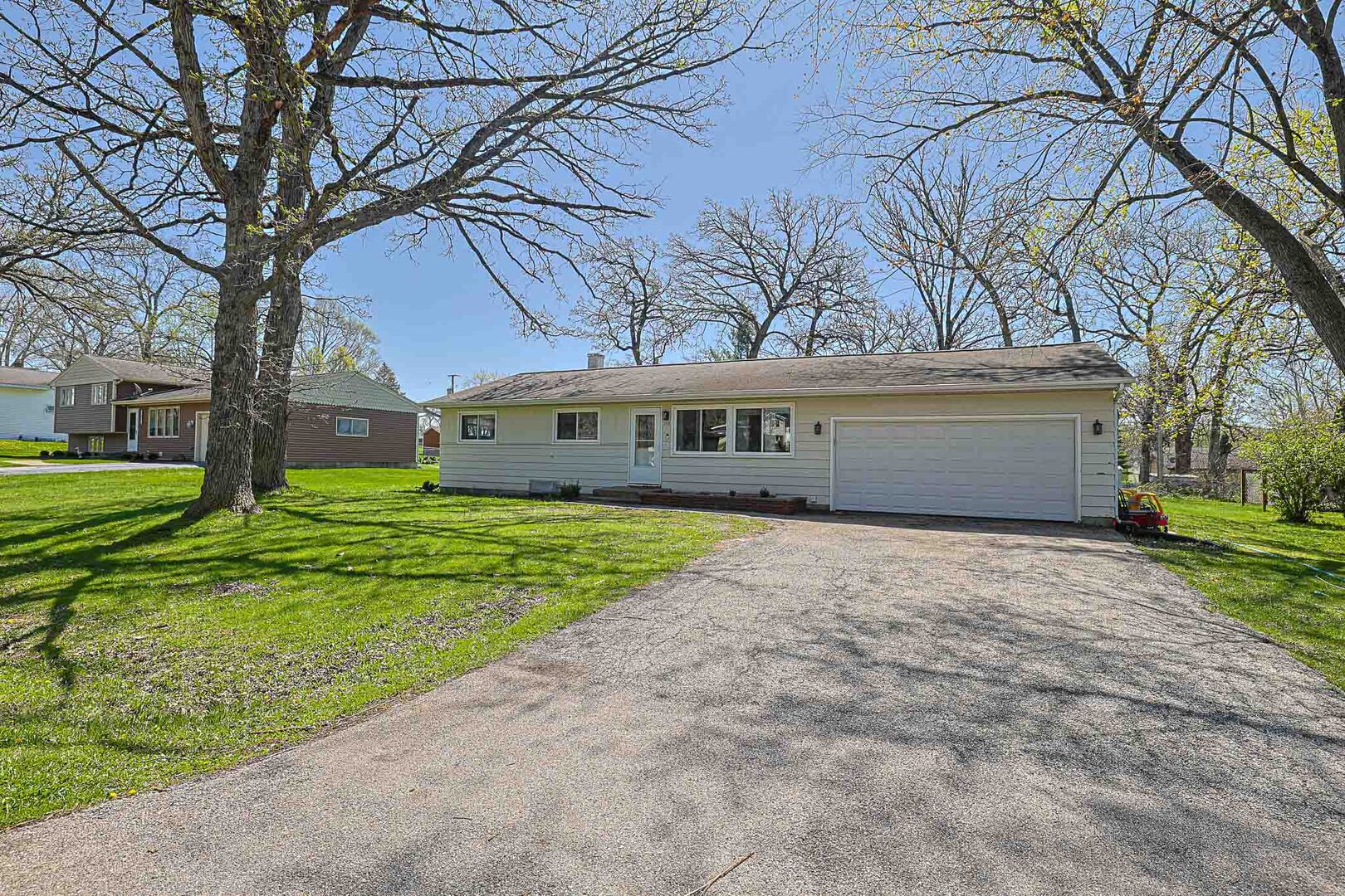 Wonder Lake, IL 60097