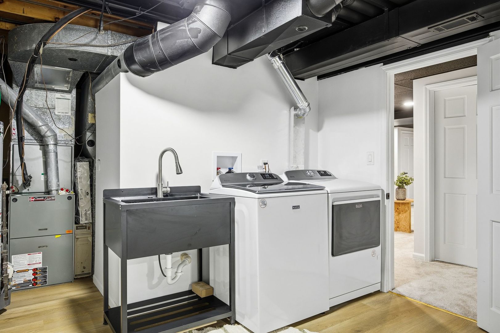 76 Whittington Course, St. Charles, IL 60174