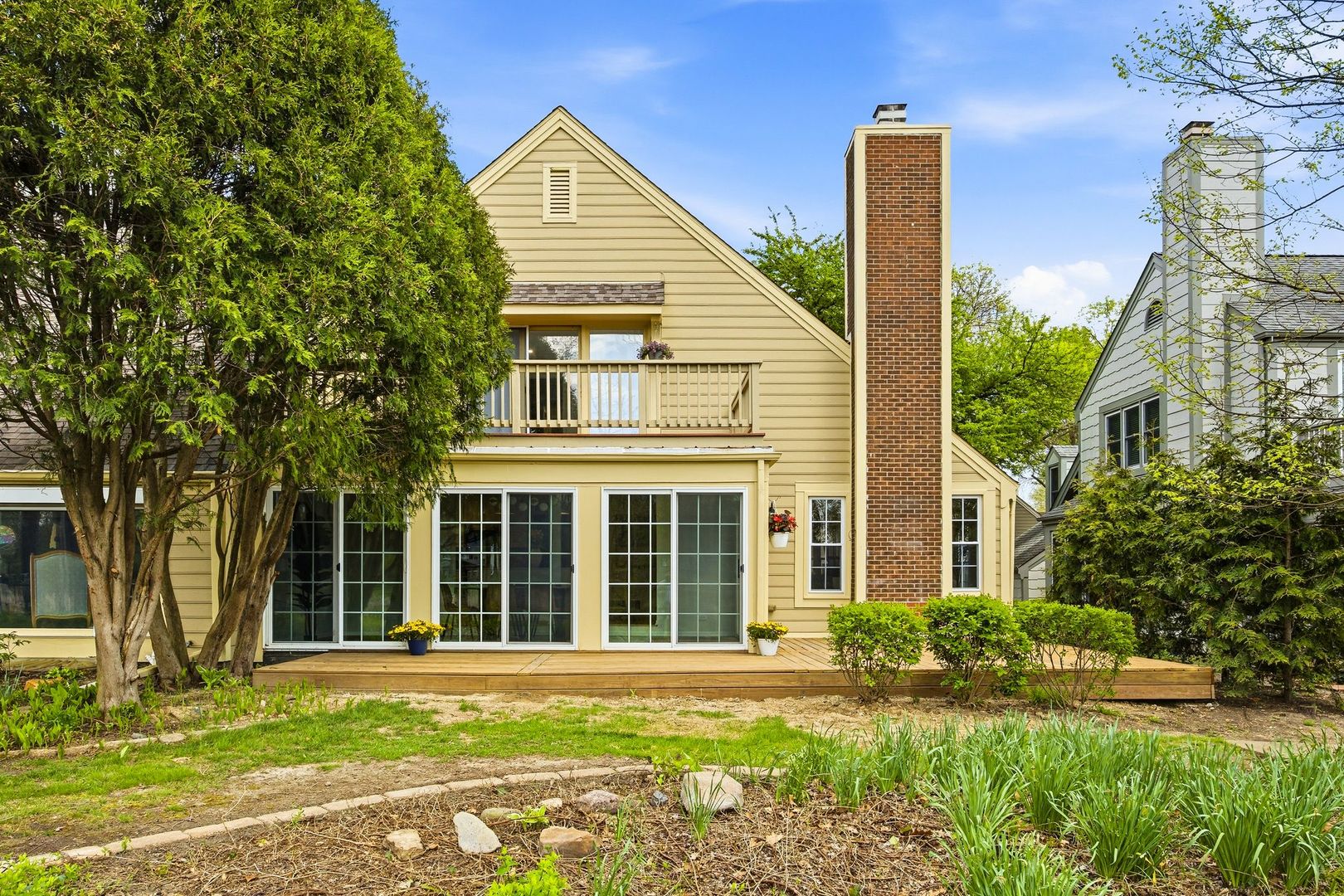 76 Whittington Course, St. Charles, IL 60174