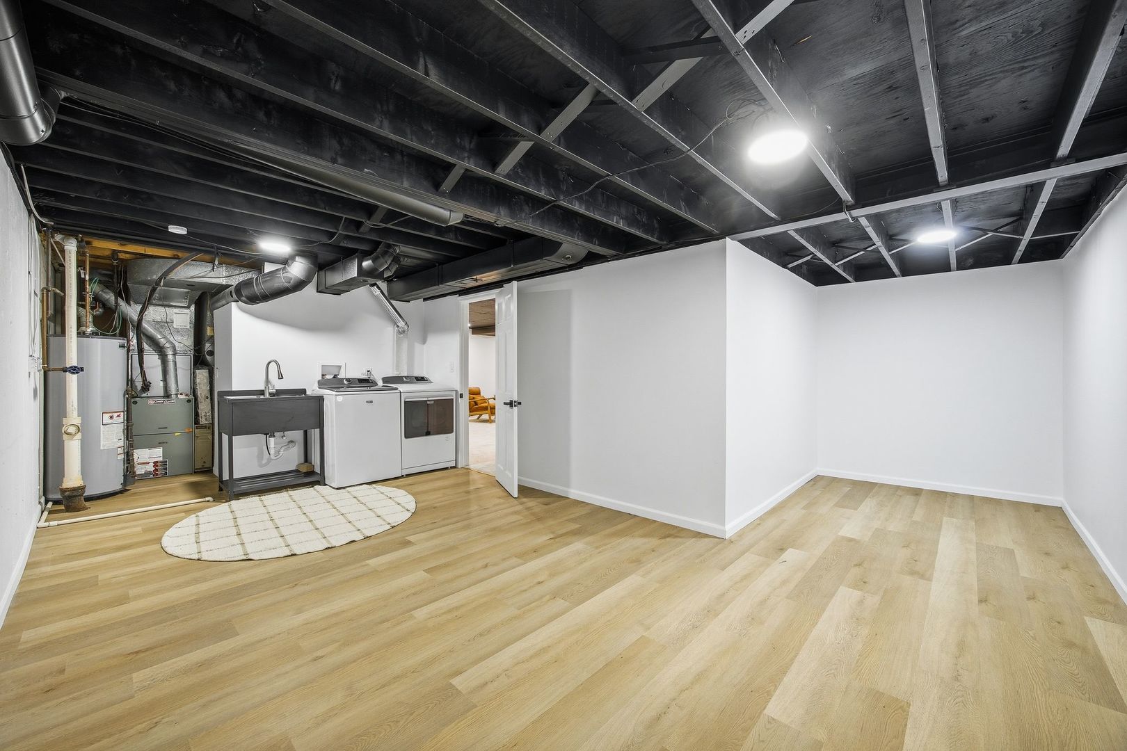 76 Whittington Course, St. Charles, IL 60174