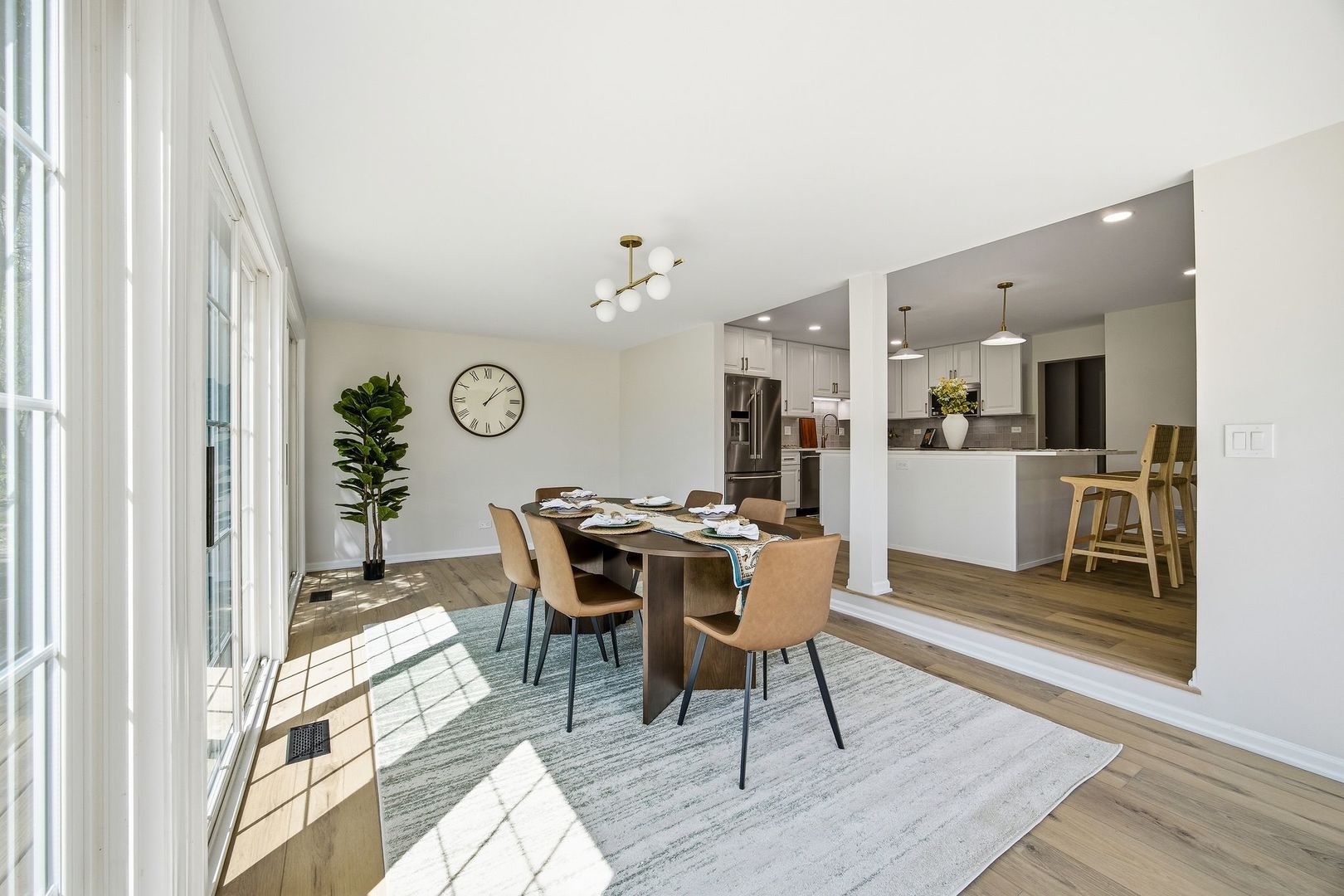 76 Whittington Course, St. Charles, IL 60174