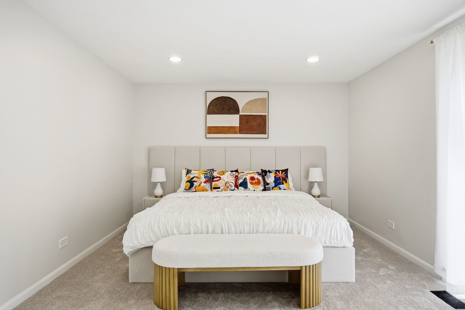 76 Whittington Course, St. Charles, IL 60174