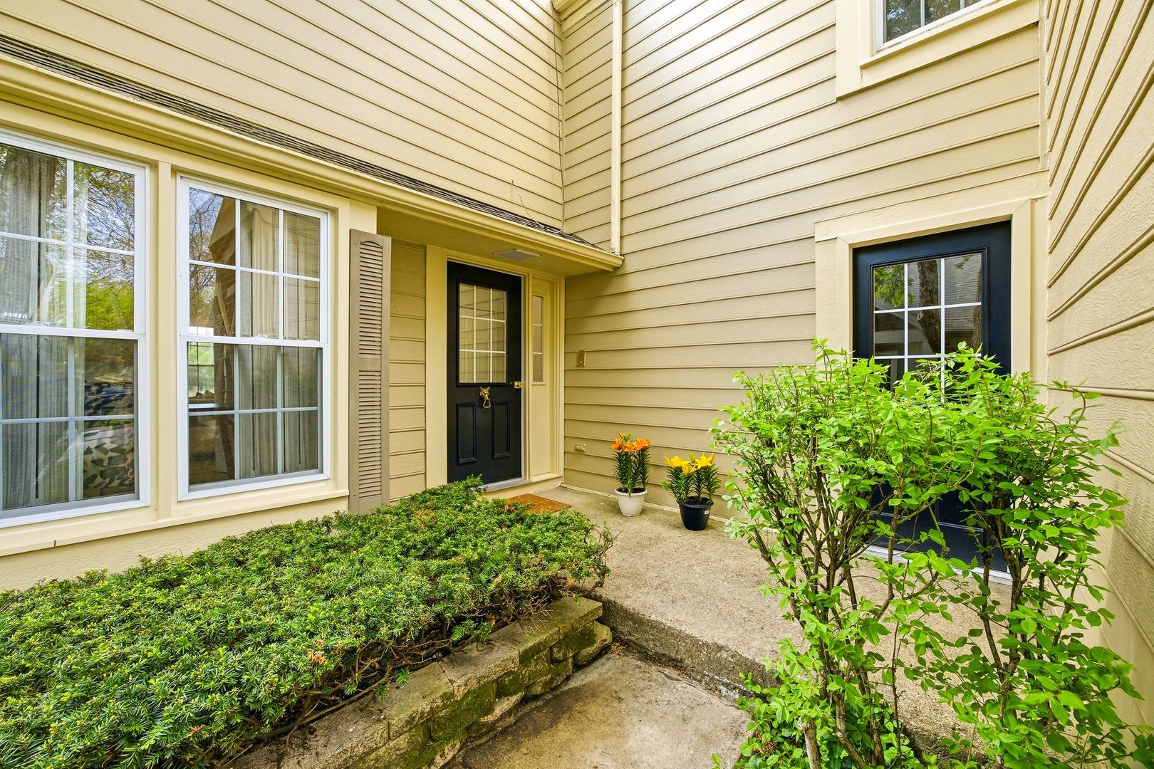 76 Whittington Course, St. Charles, IL 60174