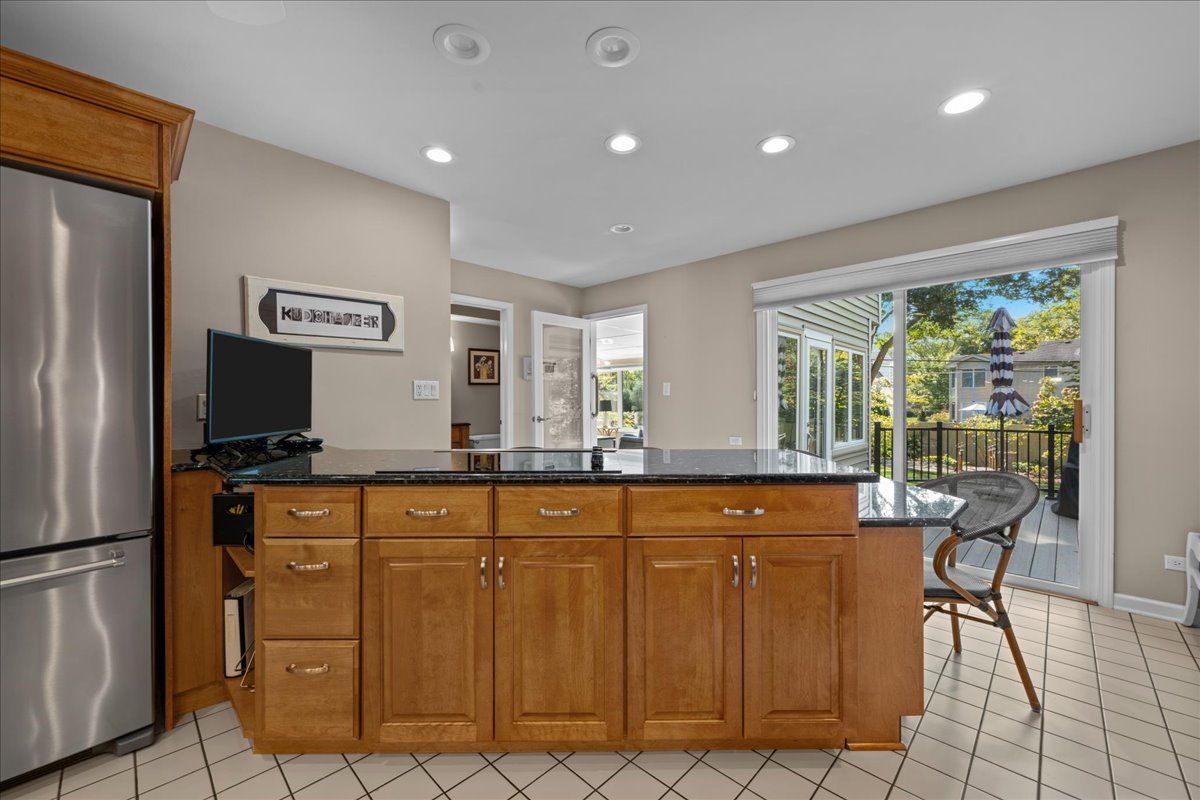 1221 N Loomis Street, Naperville, IL 60563