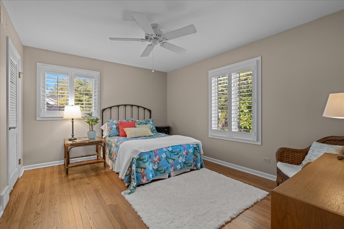 1221 N Loomis Street, Naperville, IL 60563