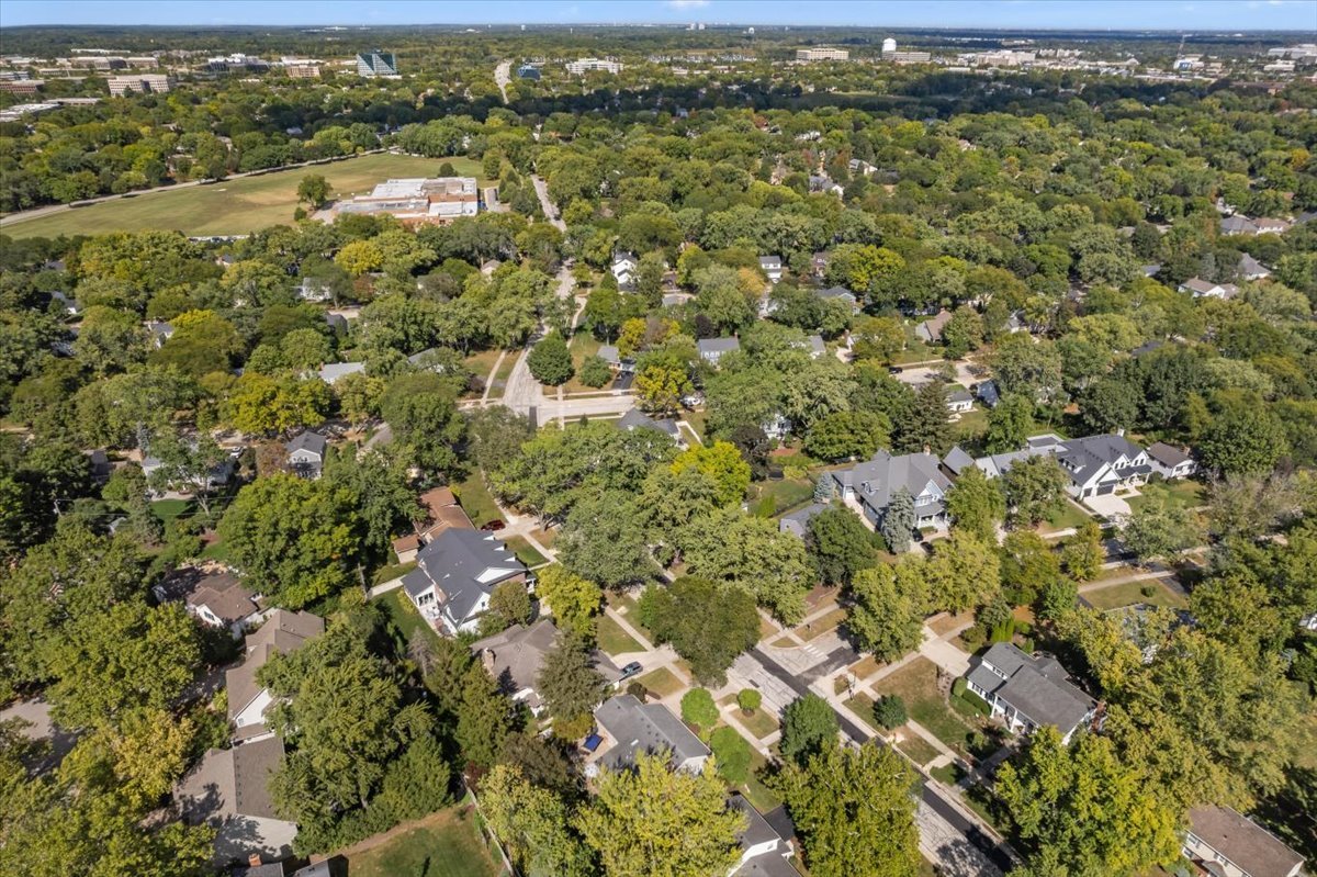 1221 N Loomis Street, Naperville, IL 60563