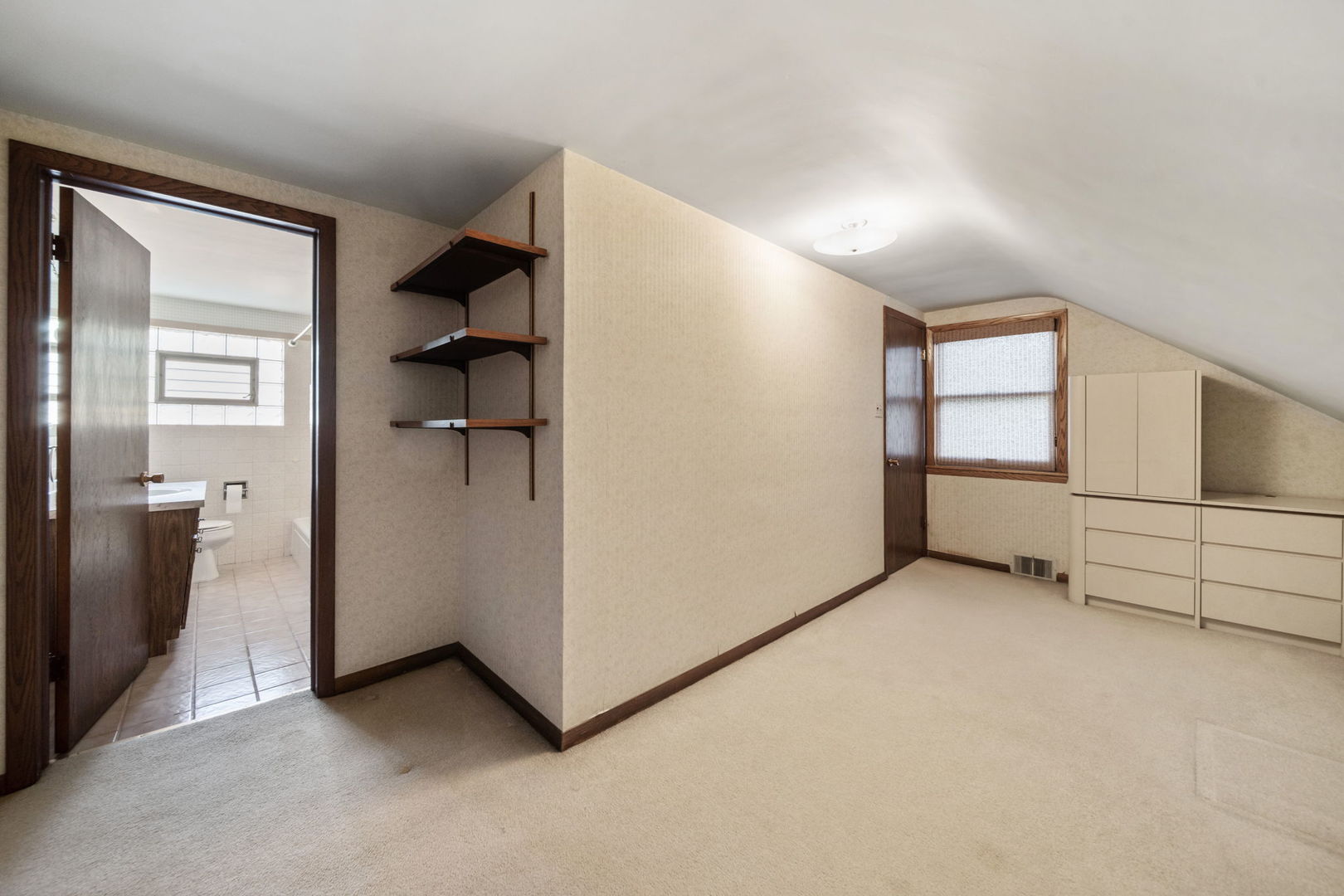 10823 S 71st Court, Worth, IL 60482
