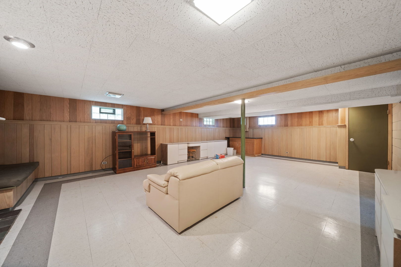 10823 S 71st Court, Worth, IL 60482