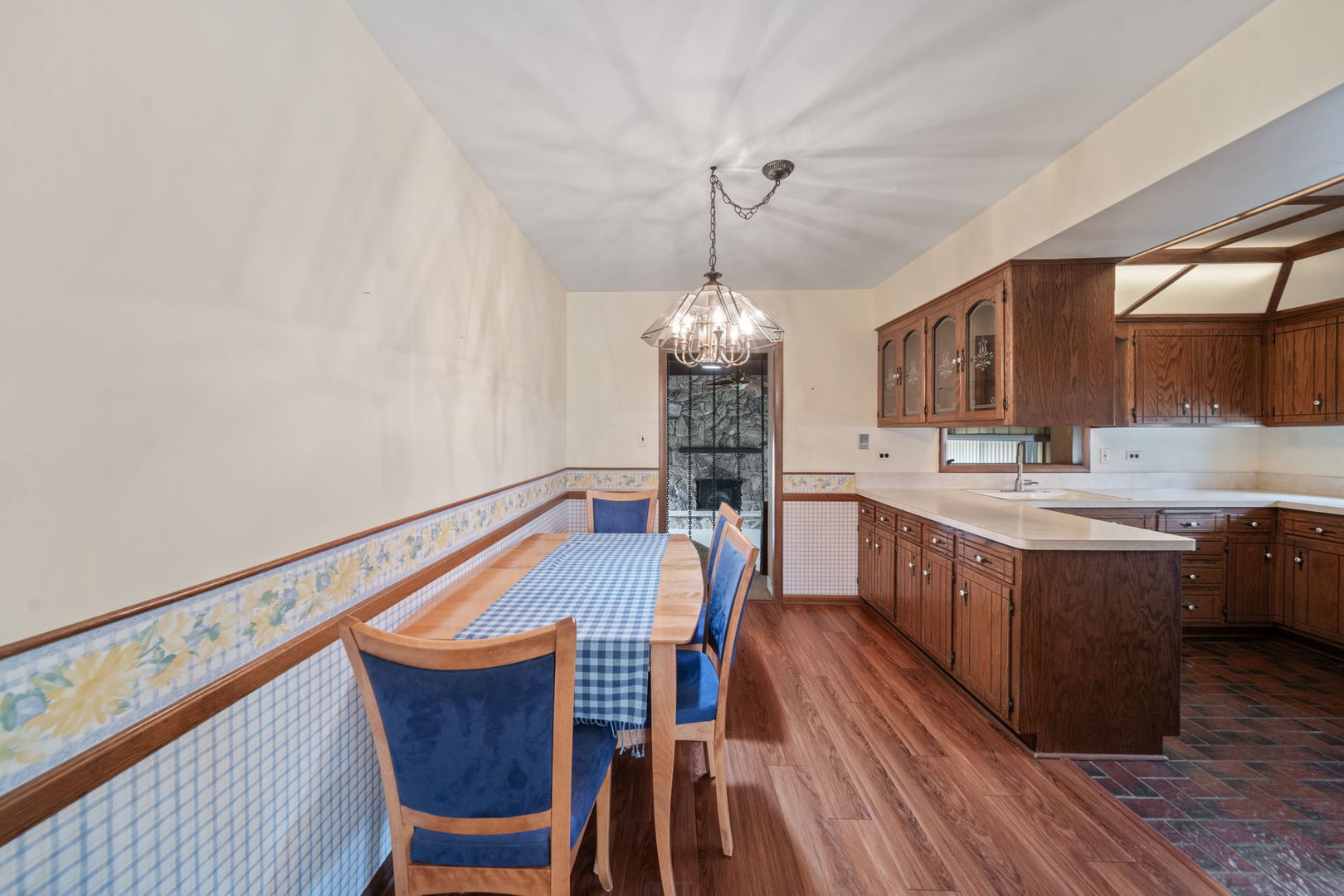 10823 S 71st Court, Worth, IL 60482