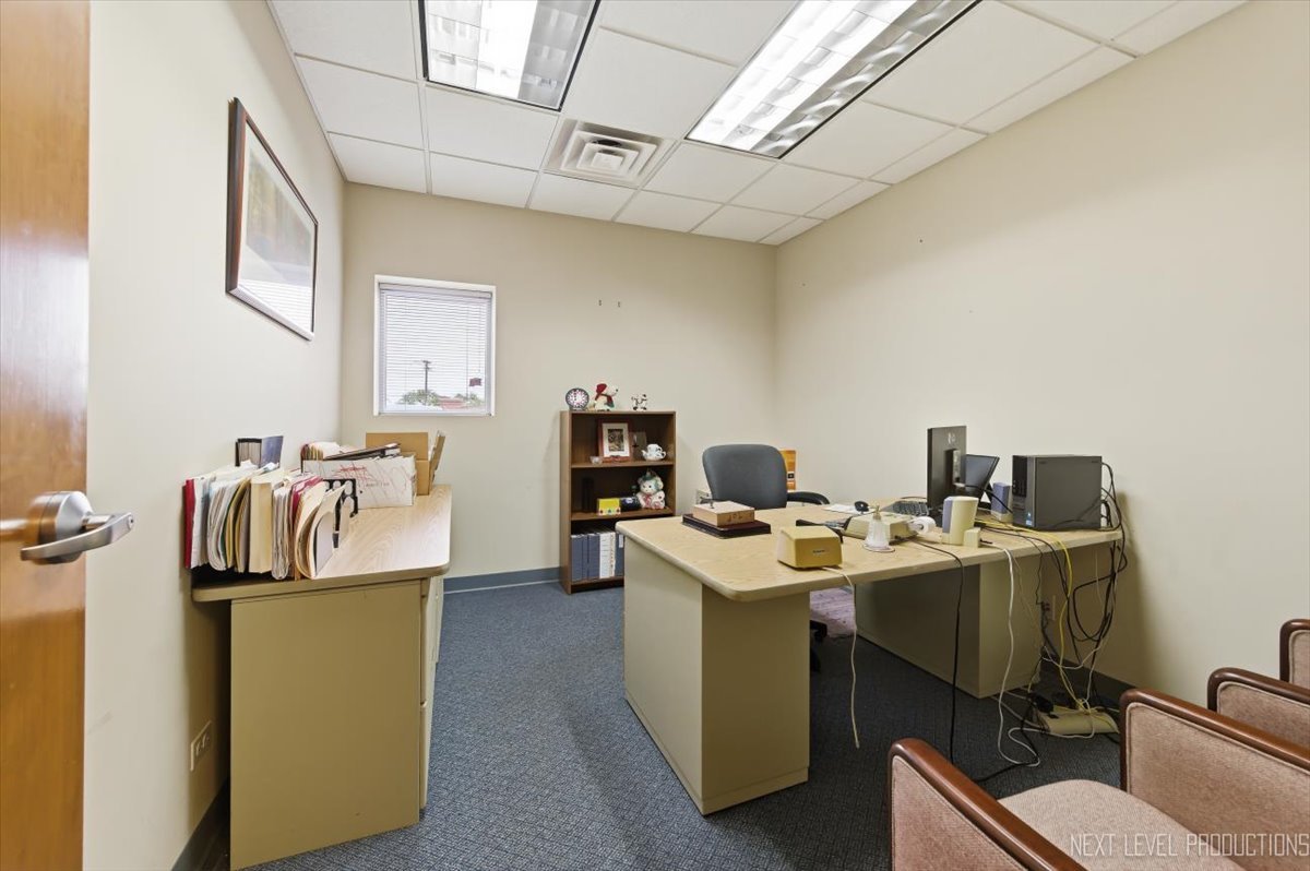 2051 Ogden Avenue, Downers Grove, IL 60515