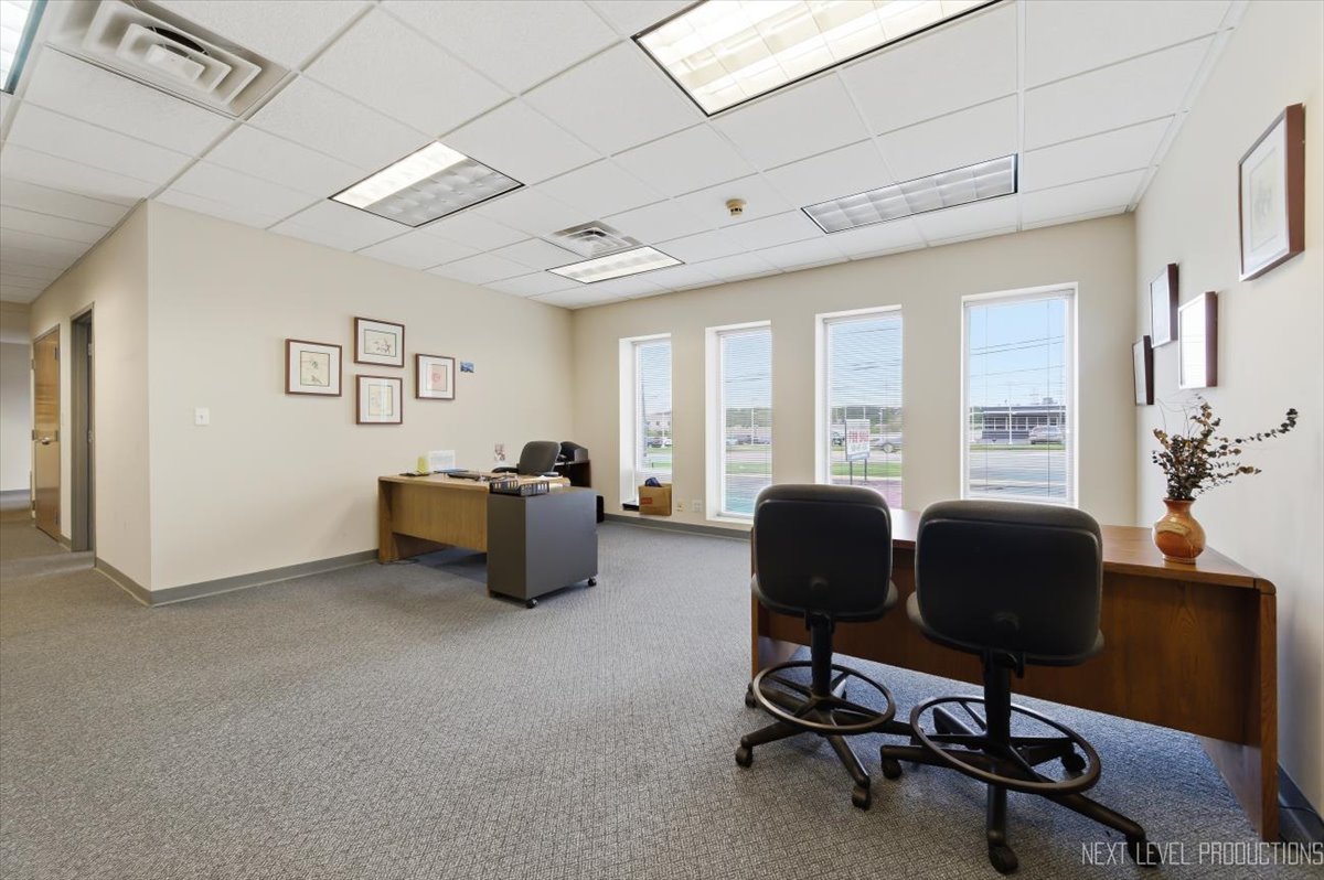 2051 Ogden Avenue, Downers Grove, IL 60515