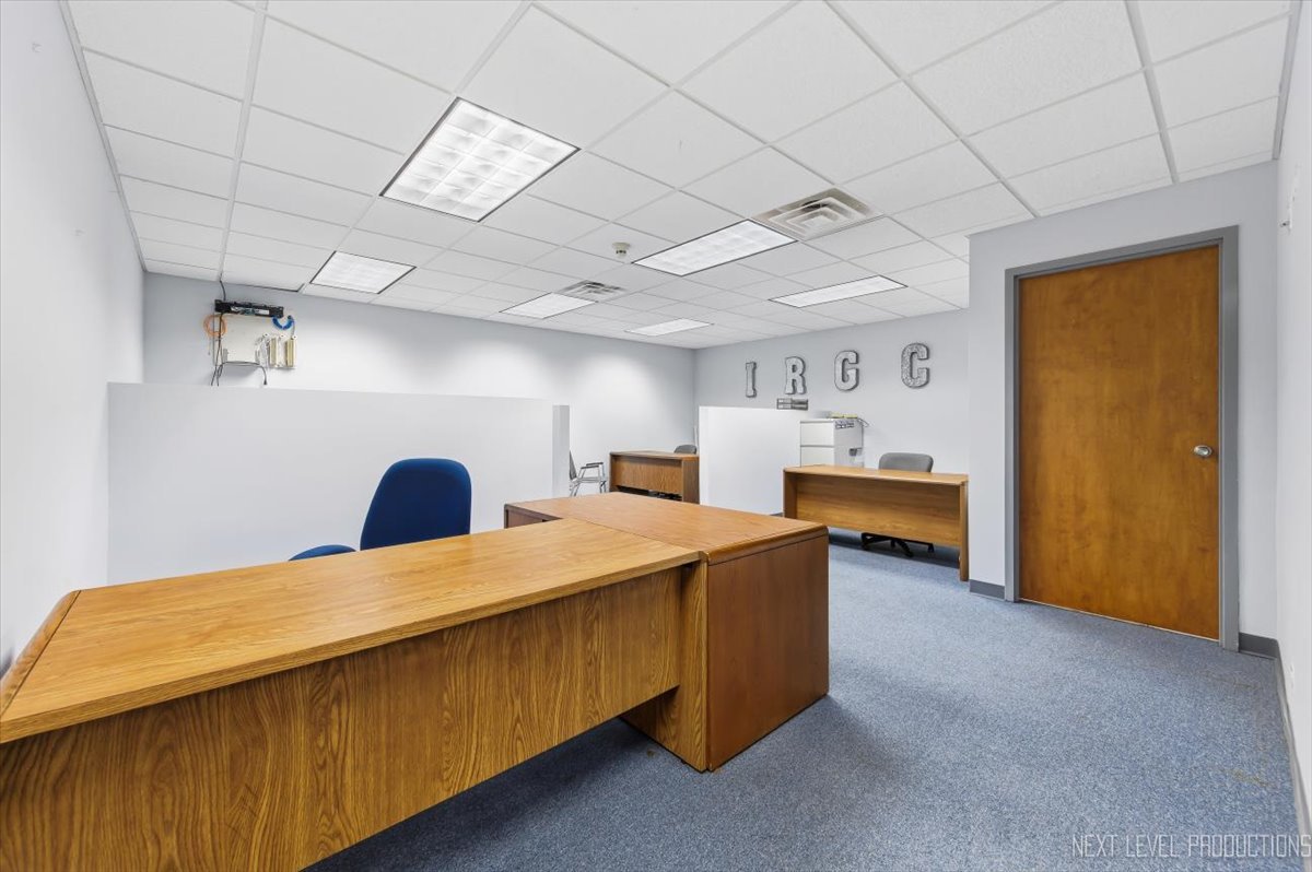 2051 Ogden Avenue, Downers Grove, IL 60515