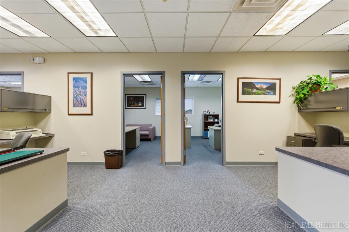 2051 Ogden Avenue, Downers Grove, IL 60515