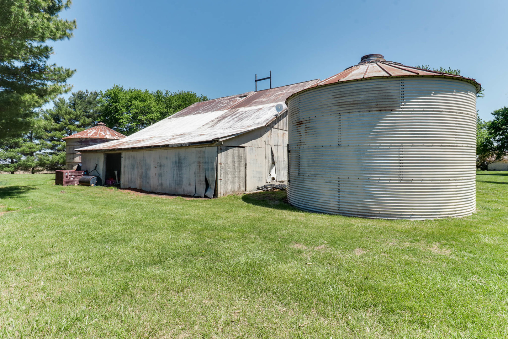 2463 Red Tail Hawk Road, Clinton, IL 61727