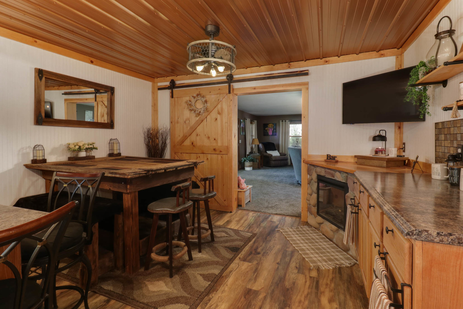 2463 Red Tail Hawk Road, Clinton, IL 61727