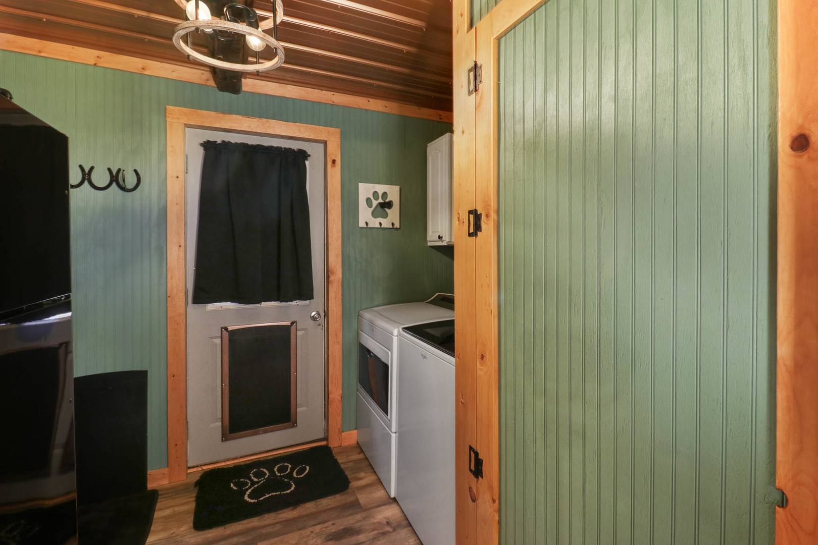 2463 Red Tail Hawk Road, Clinton, IL 61727