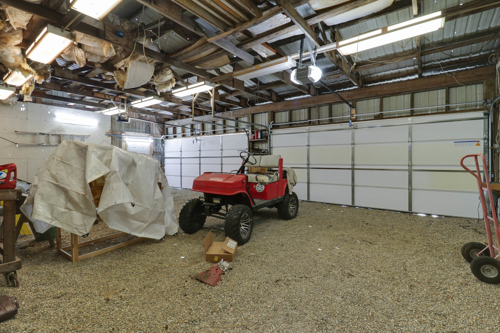 2463 Red Tail Hawk Road, Clinton, IL 61727