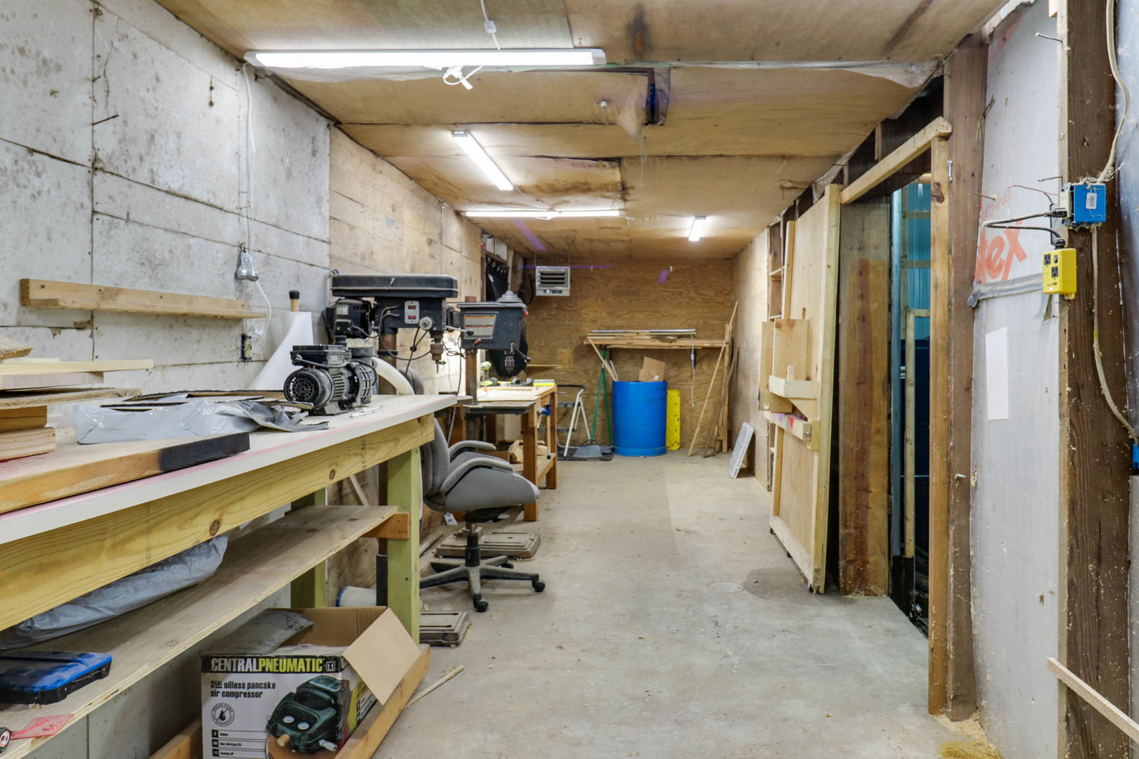 2463 Red Tail Hawk Road, Clinton, IL 61727