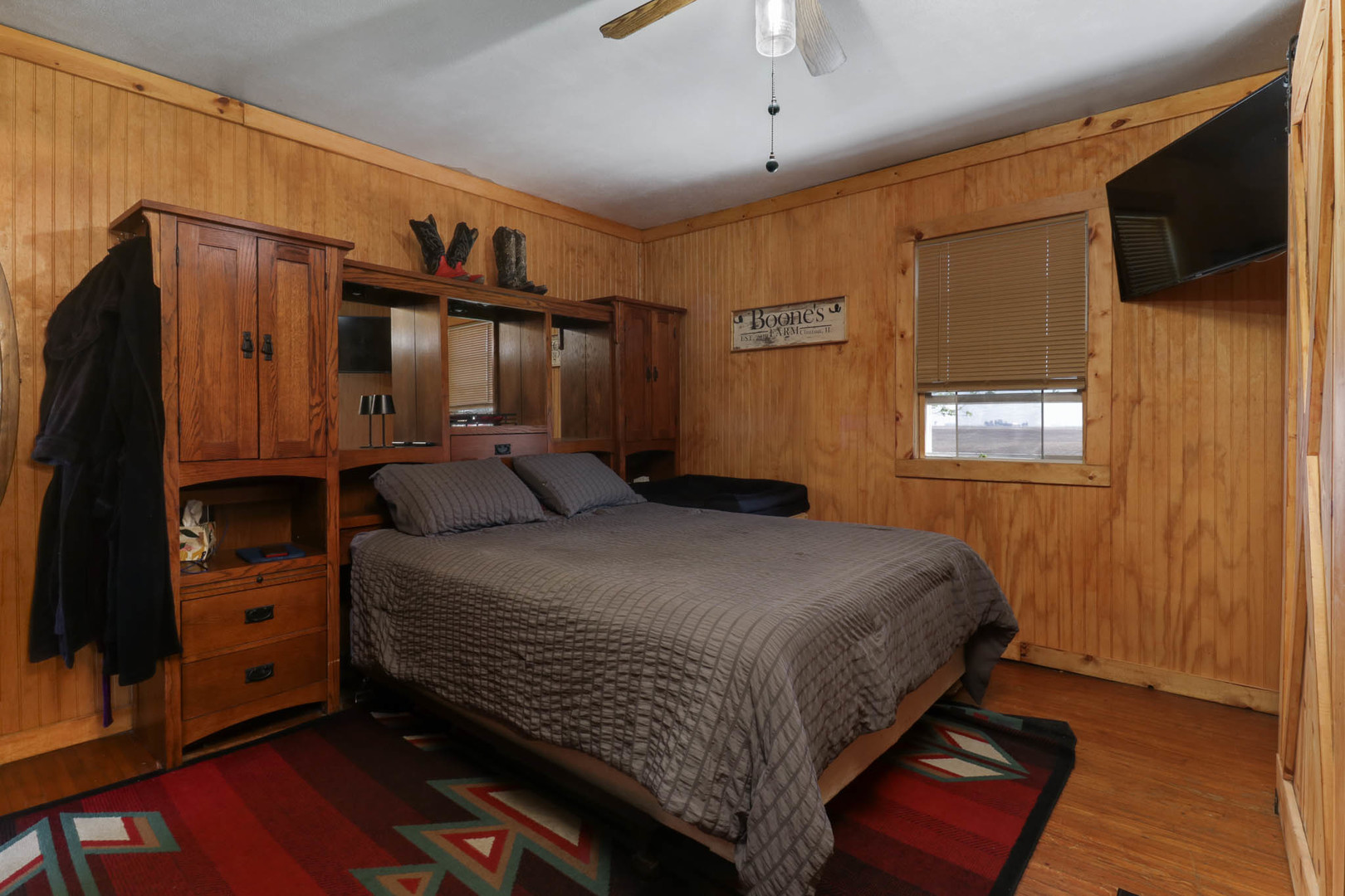 2463 Red Tail Hawk Road, Clinton, IL 61727