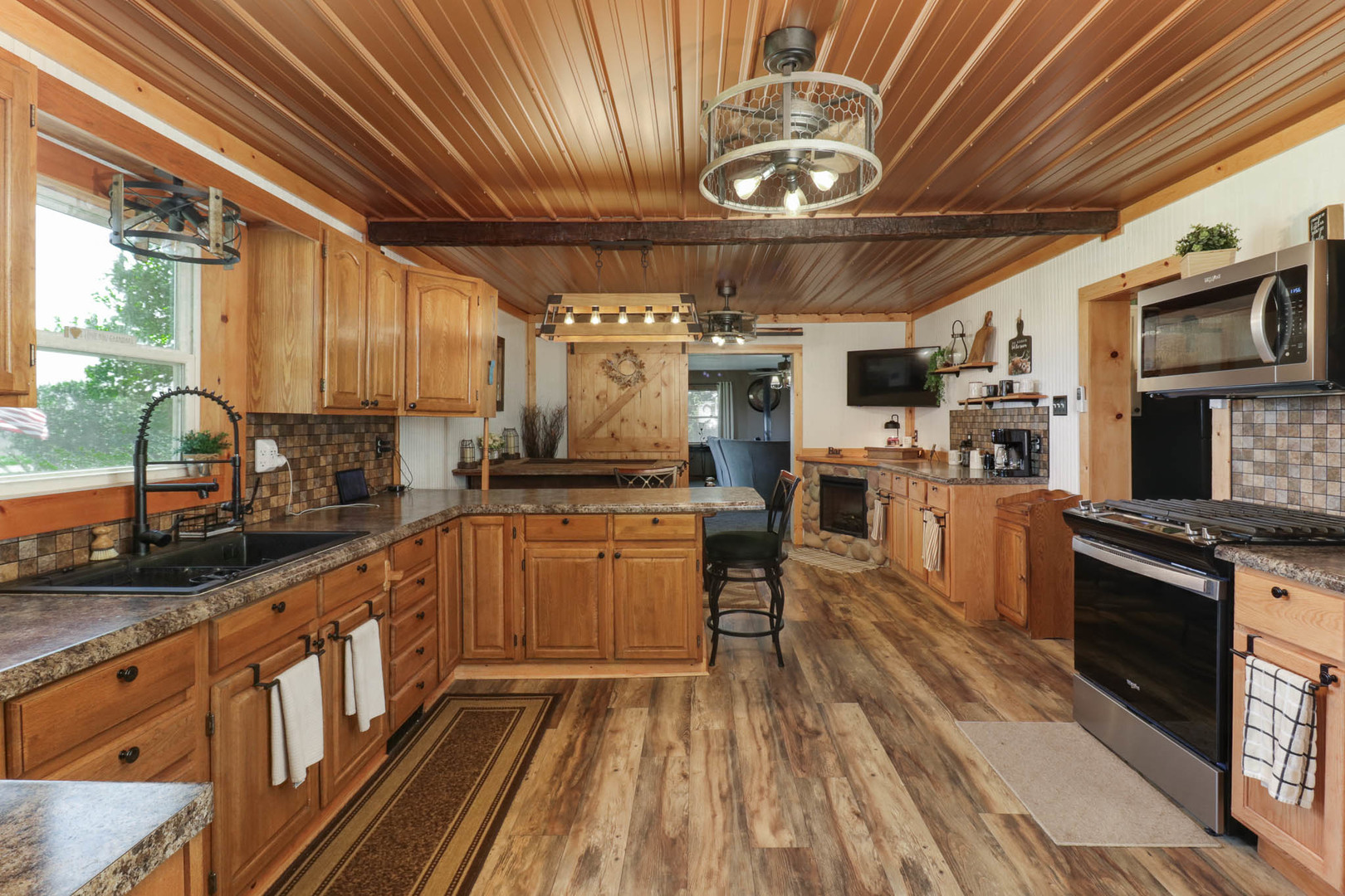 2463 Red Tail Hawk Road, Clinton, IL 61727