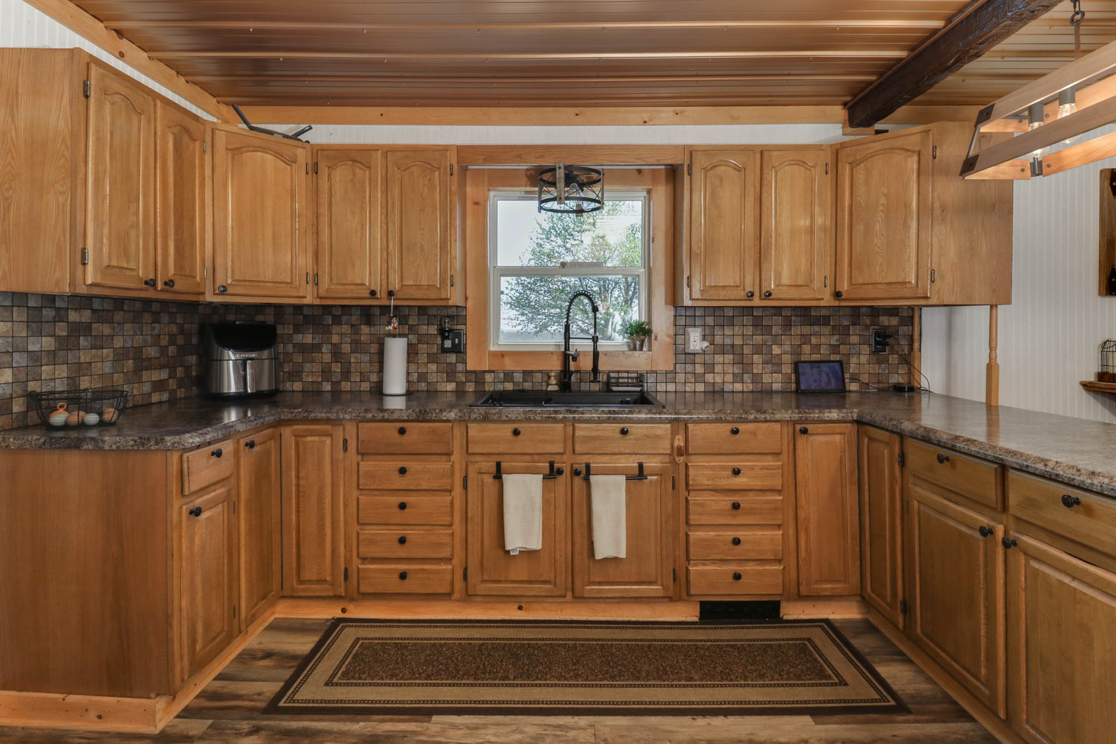 2463 Red Tail Hawk Road, Clinton, IL 61727