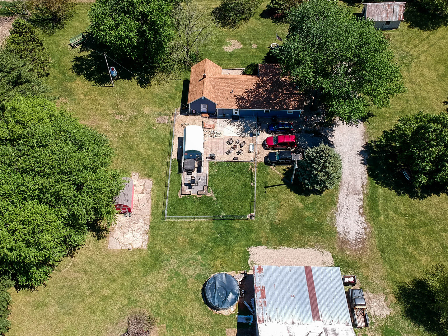 2463 Red Tail Hawk Road, Clinton, IL 61727