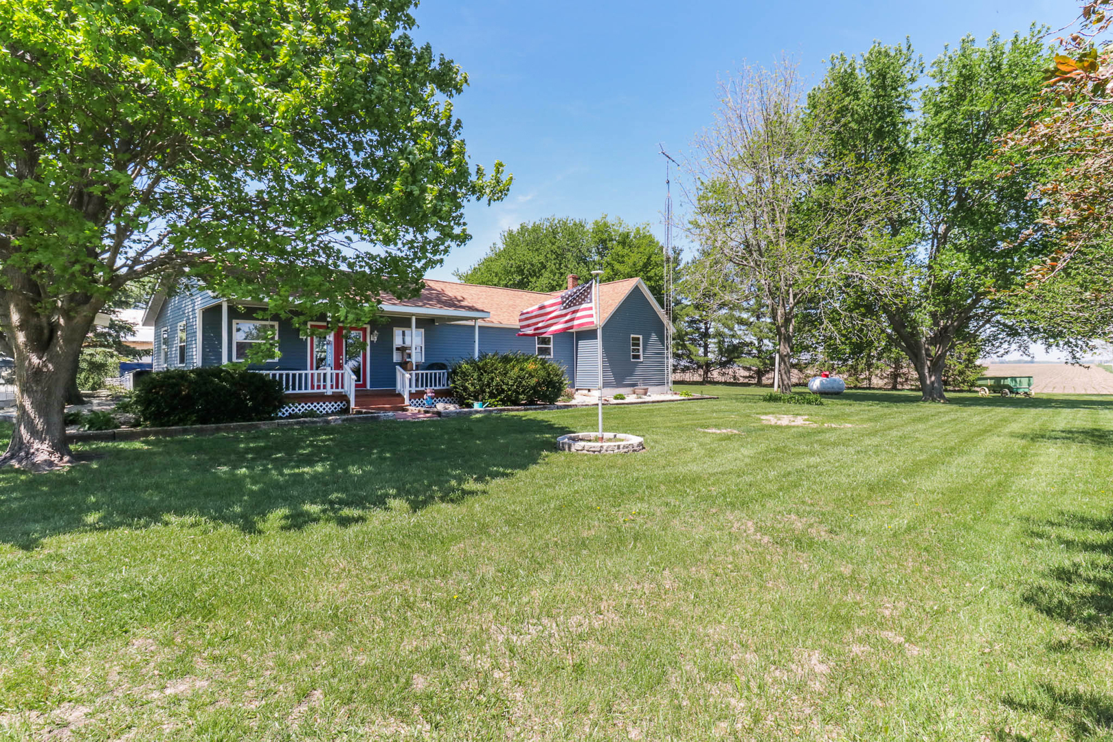 2463 Red Tail Hawk Road, Clinton, IL 61727