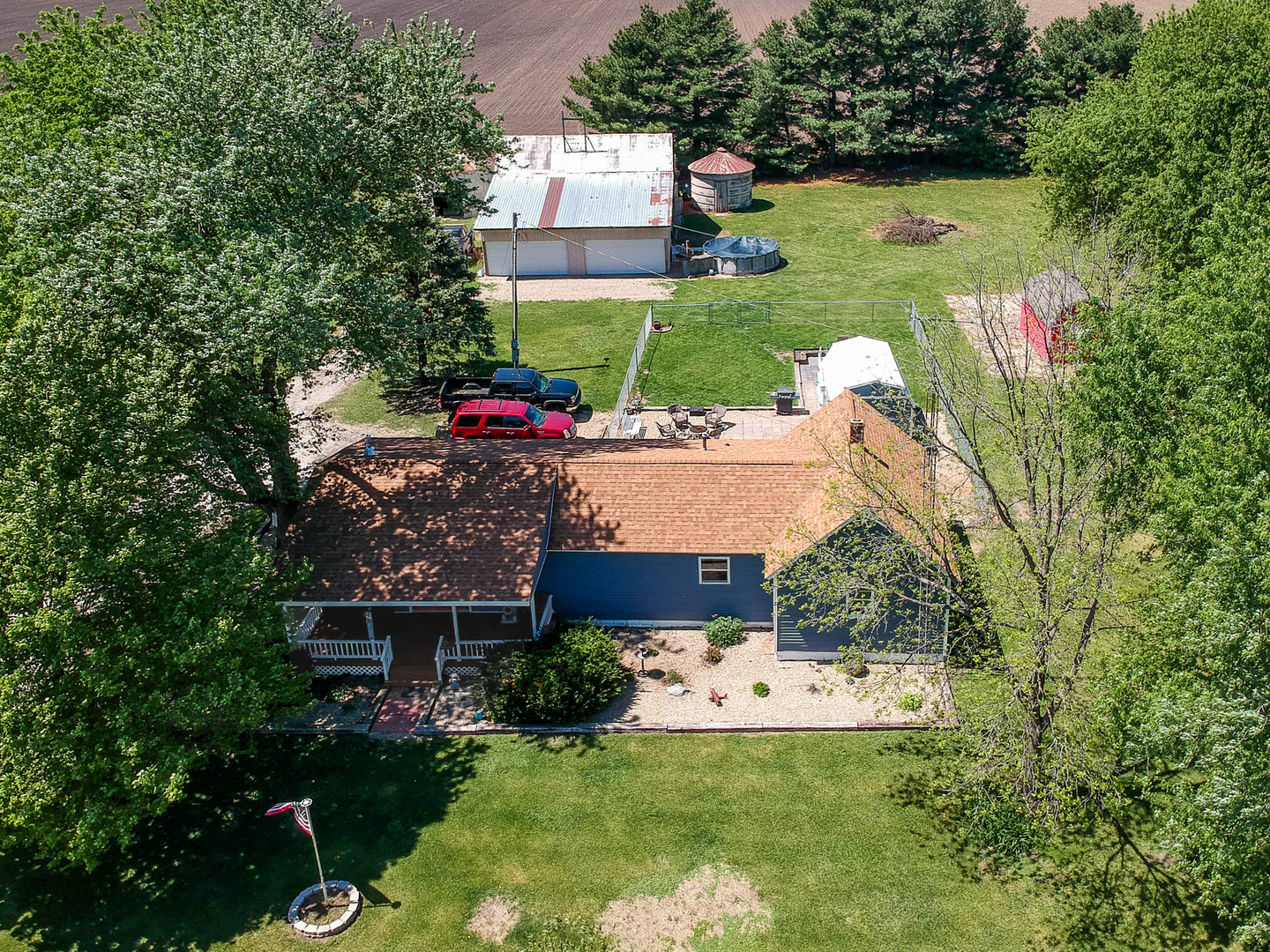 2463 Red Tail Hawk Road, Clinton, IL 61727