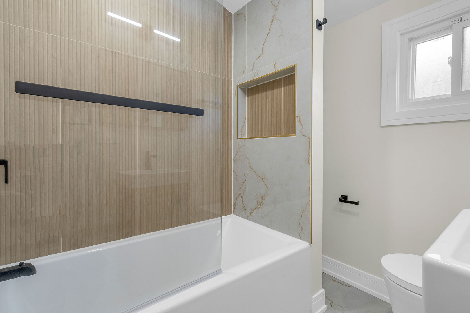 11247 S Central Park Avenue, Chicago, IL 60655