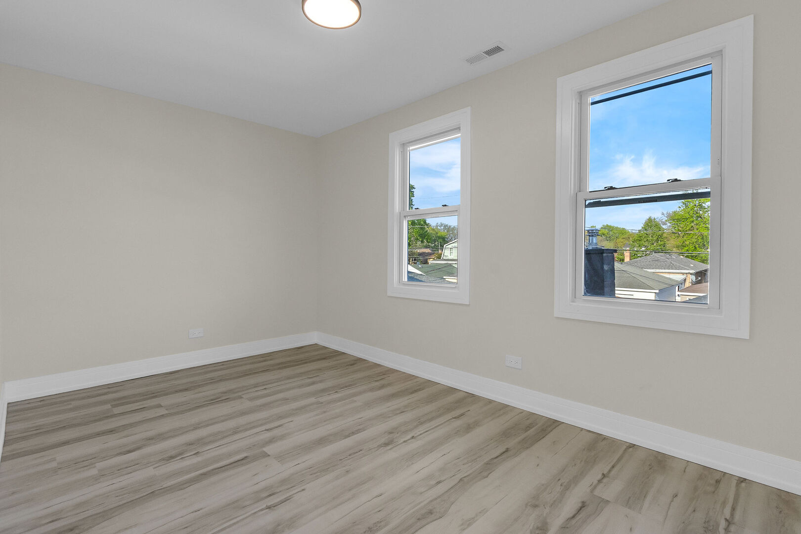 11247 S Central Park Avenue, Chicago, IL 60655