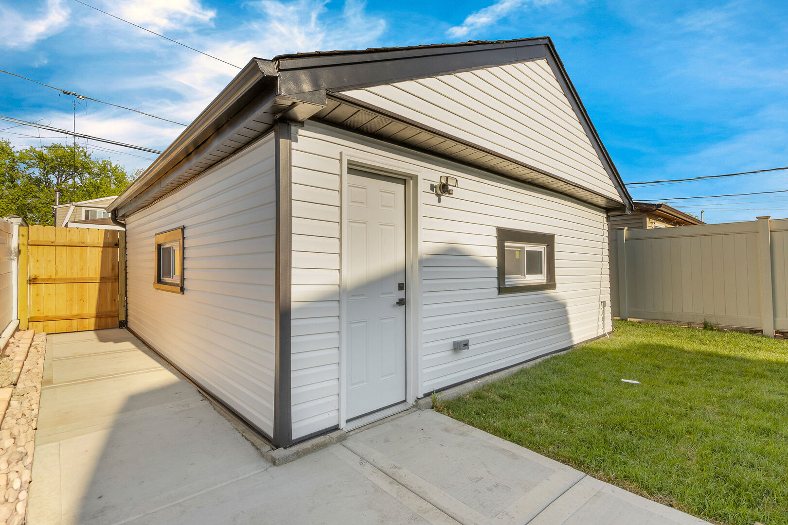 11247 S Central Park Avenue, Chicago, IL 60655