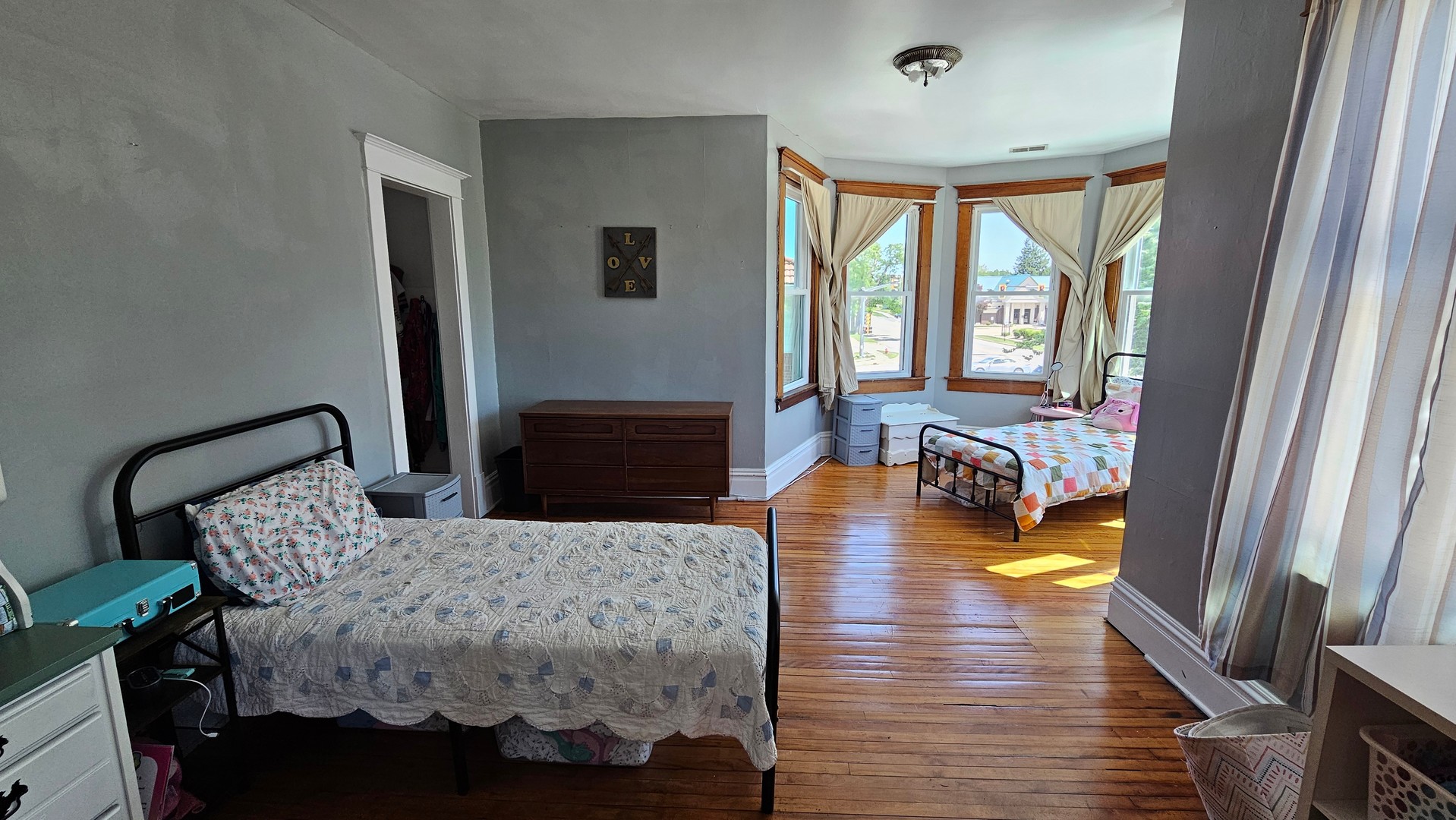 411 W Main Street, Clinton, IL 61727
