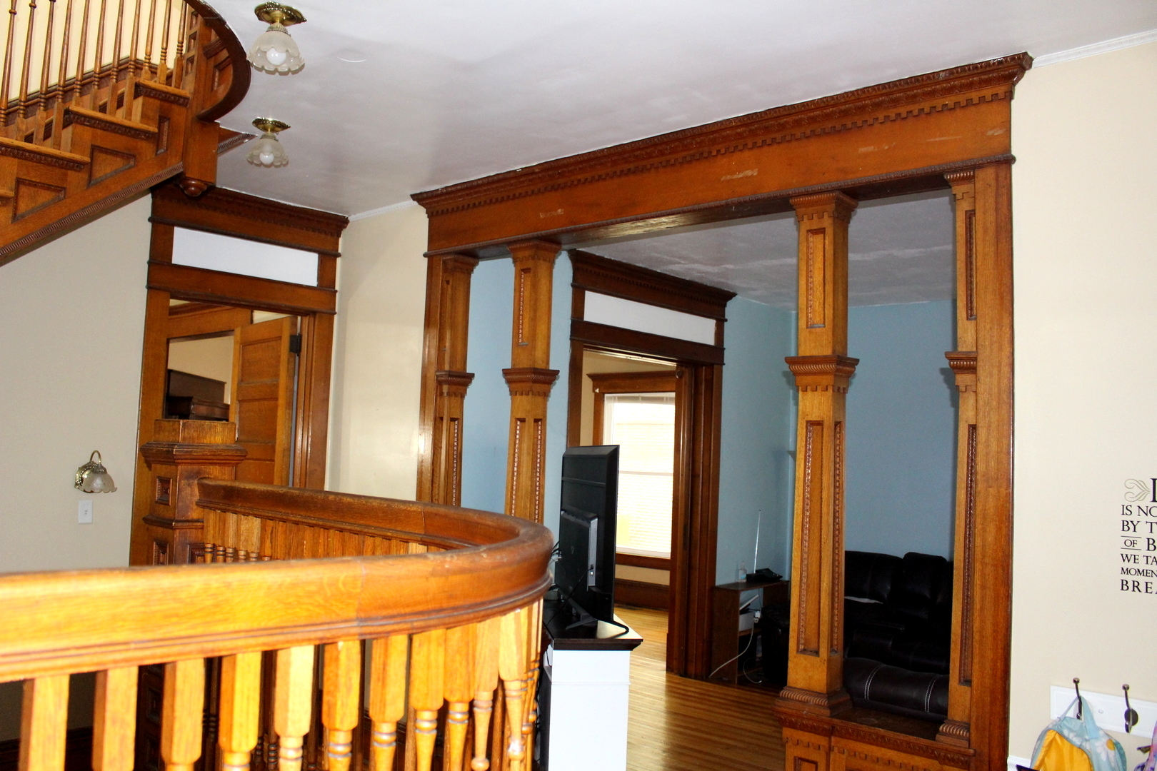 411 W Main Street, Clinton, IL 61727