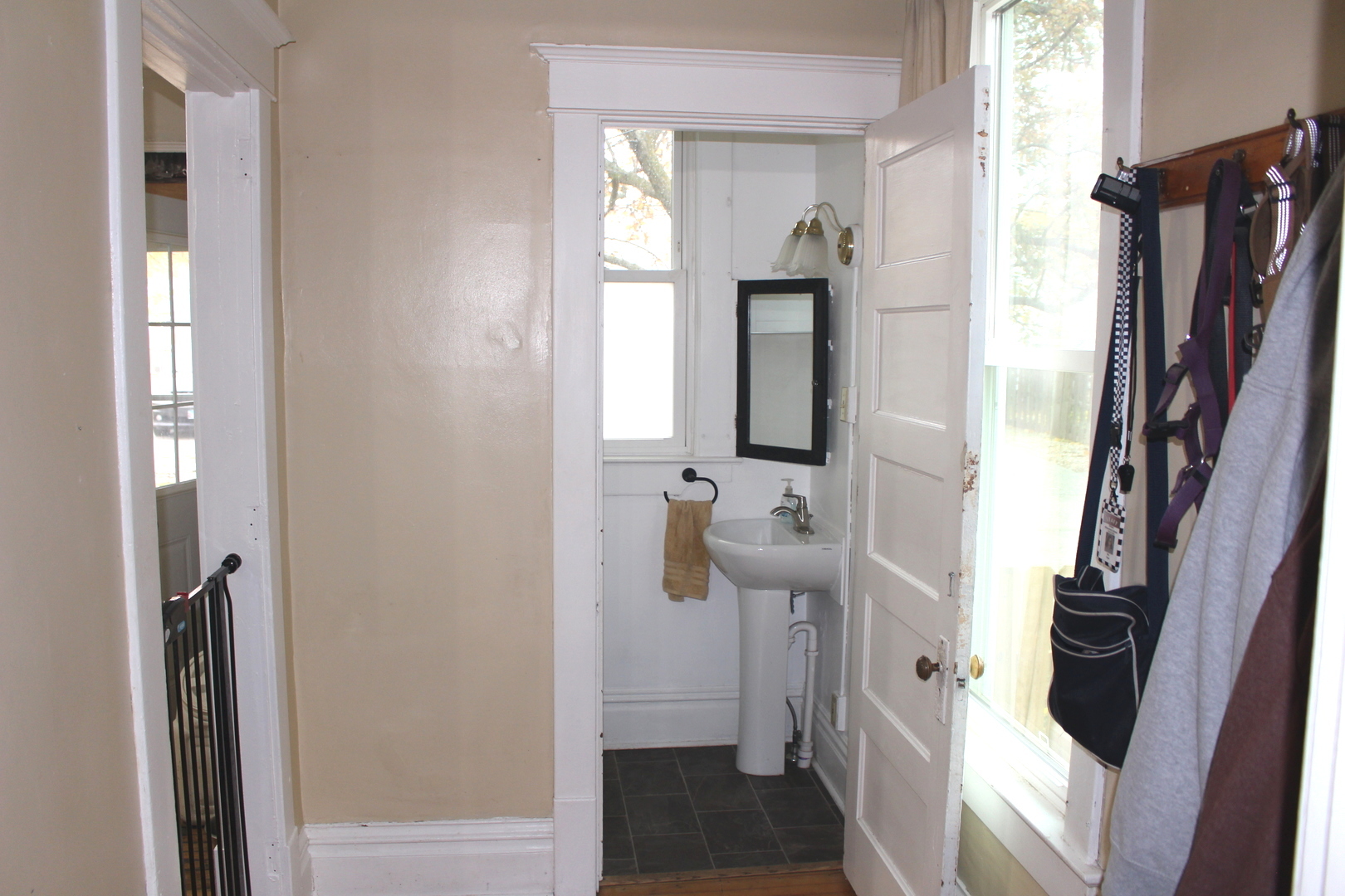 411 W Main Street, Clinton, IL 61727