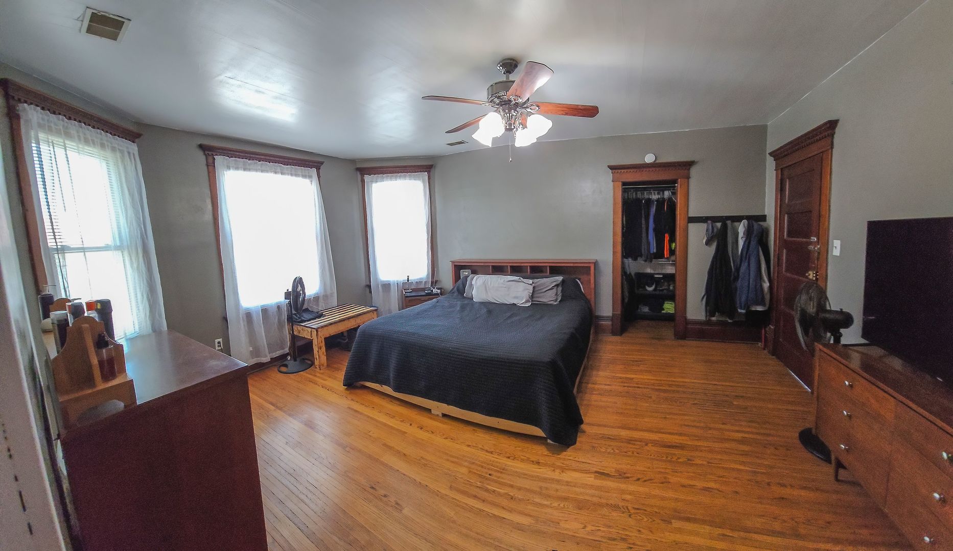 411 W Main Street, Clinton, IL 61727